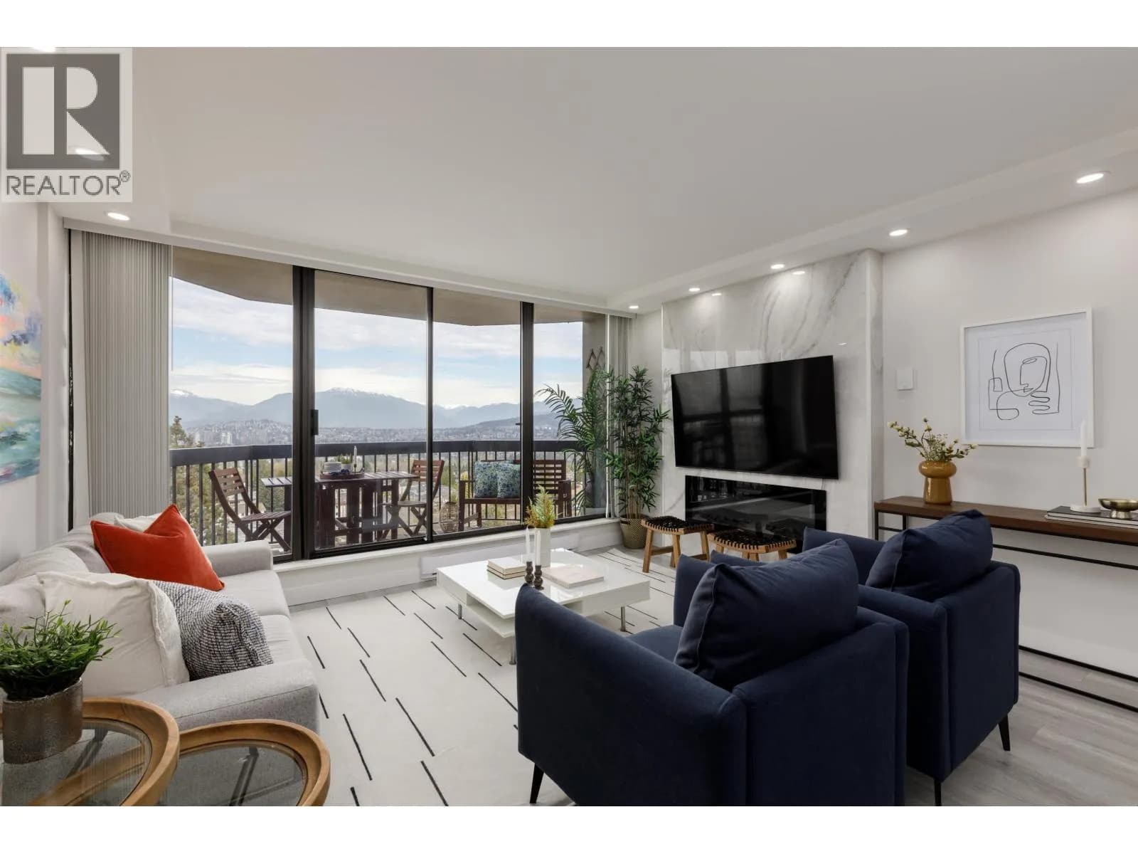 6540 BURLINGTON AVENUE, Burnaby