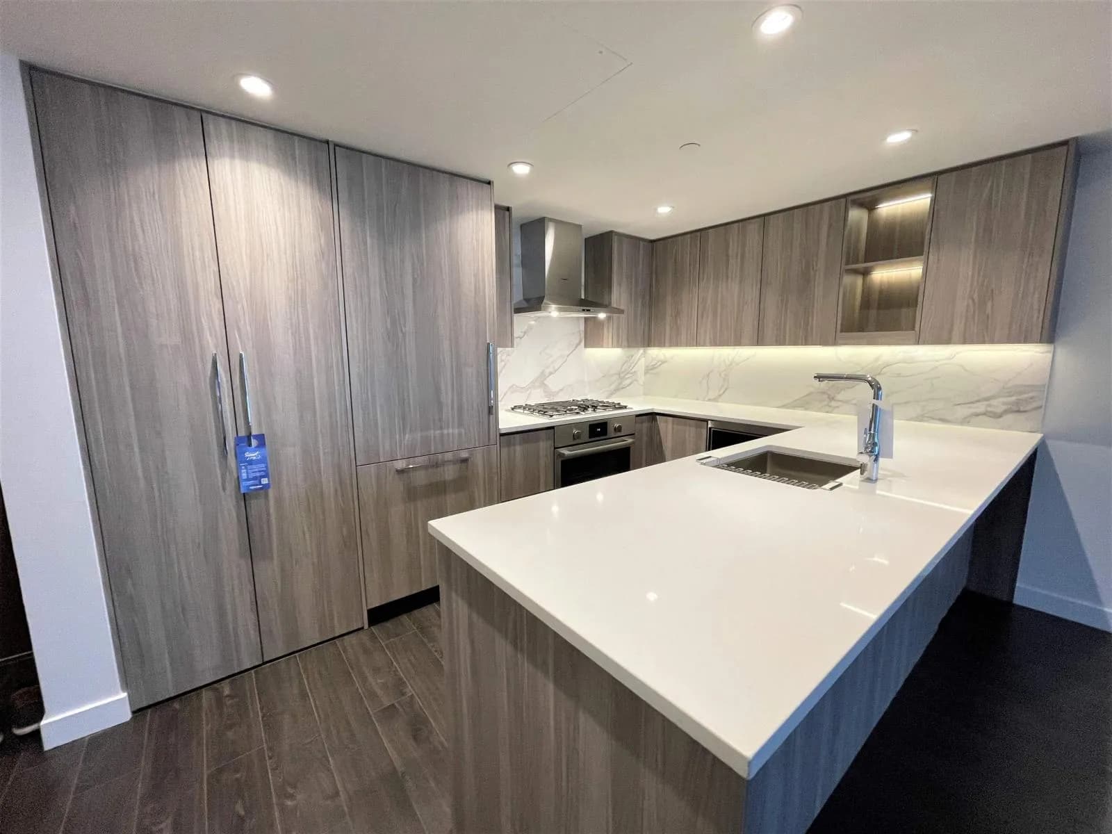 #3303 9887 WHALLEY BOULEVARD, Surrey, BC photo 4