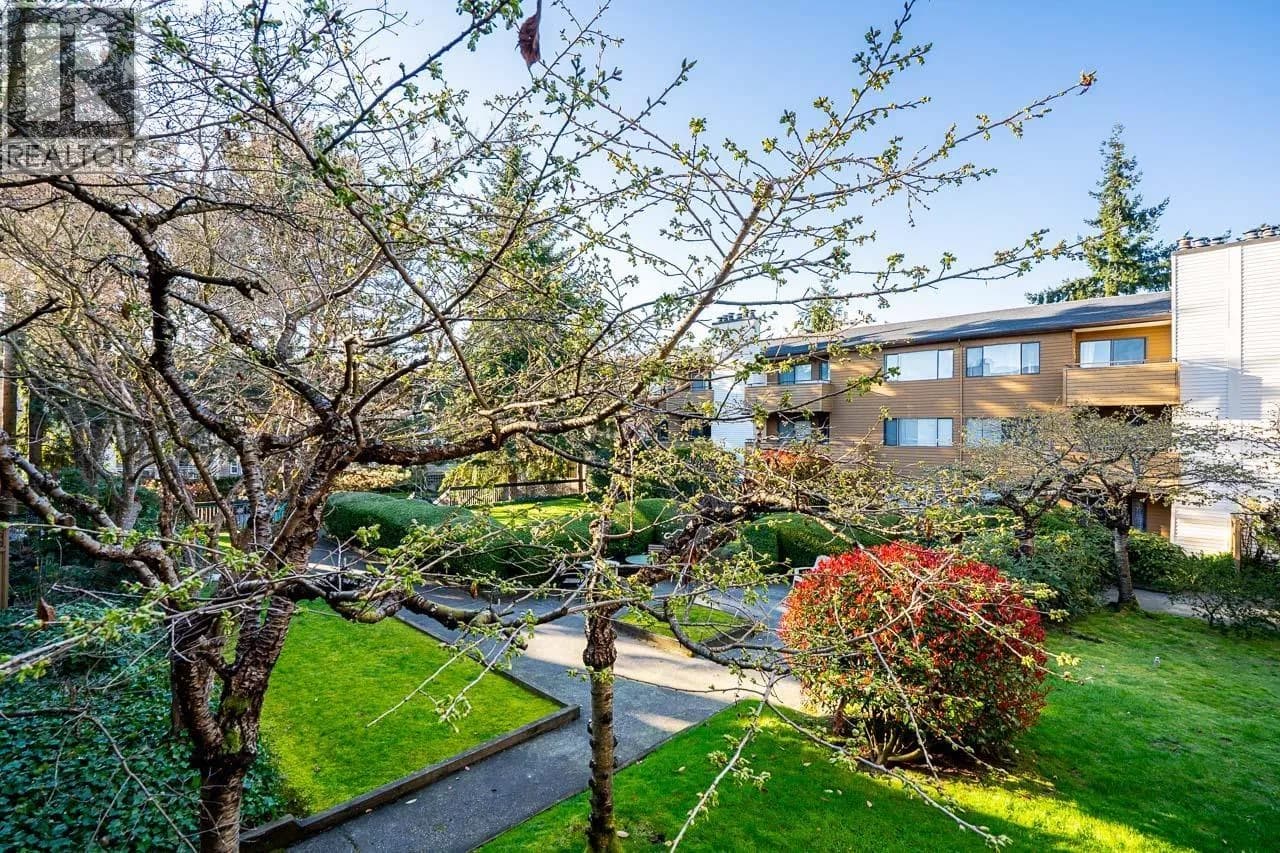 7293 MOFFATT ROAD, Richmond