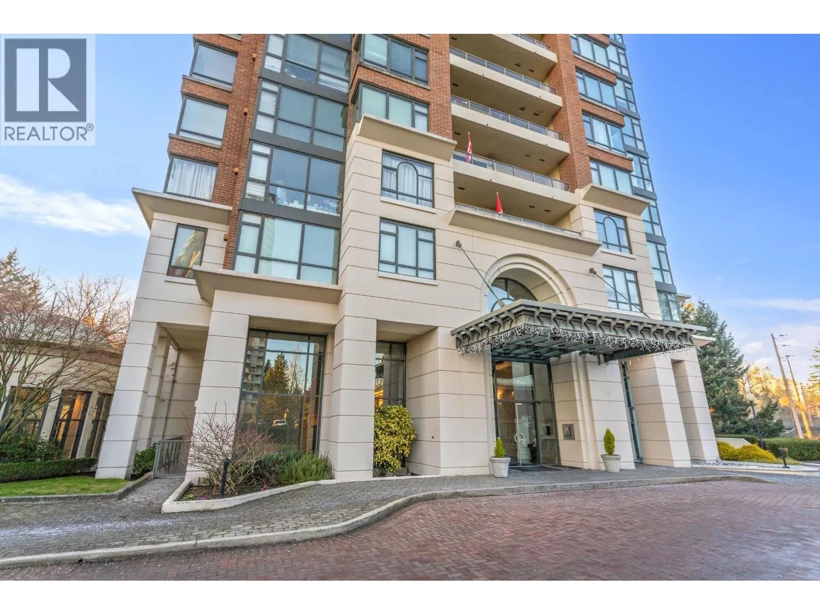 #1003 6837 STATION HILL DRIVE, Burnaby, BC photo 2