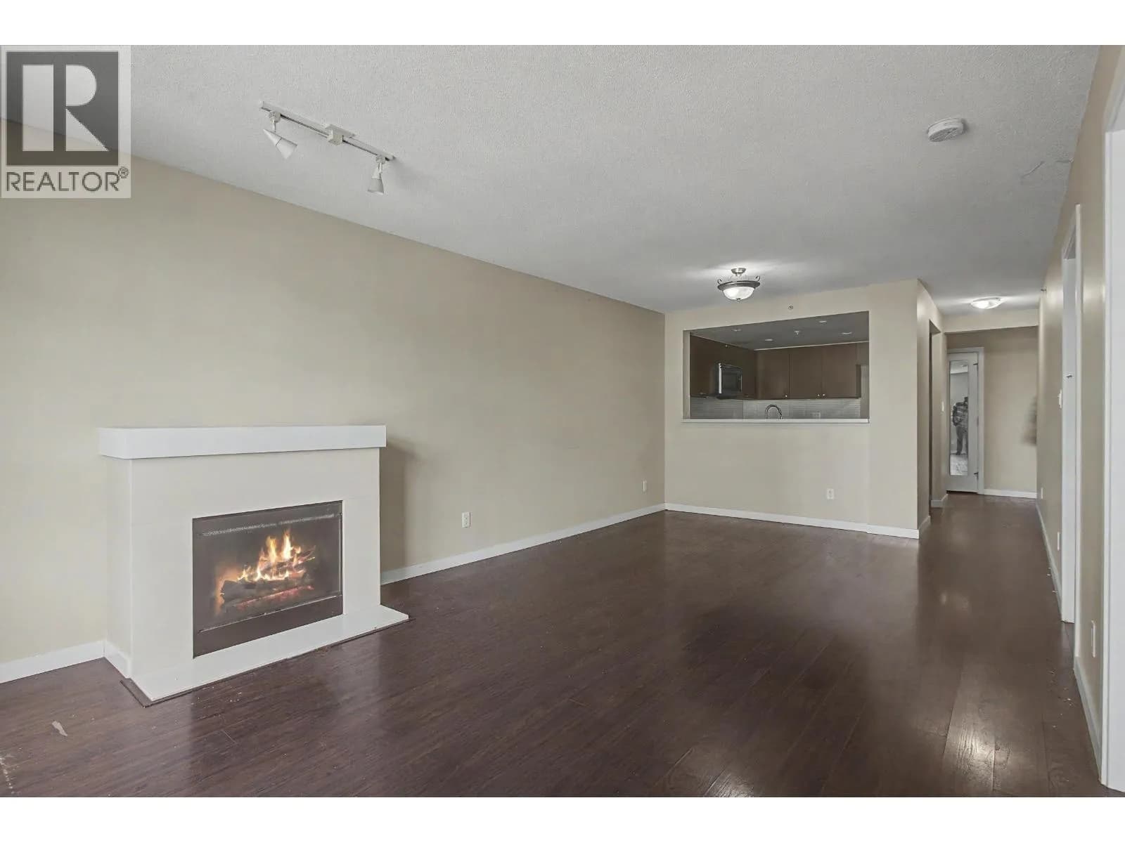 #708 8120 LANSDOWNE ROAD, Richmond, BC photo 5