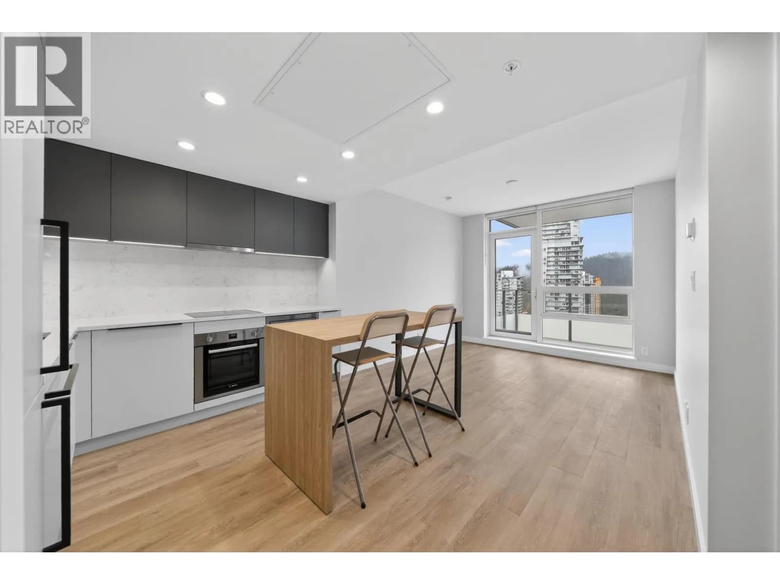 #2108 567 EMERSON STREET, Coquitlam, BC photo 5