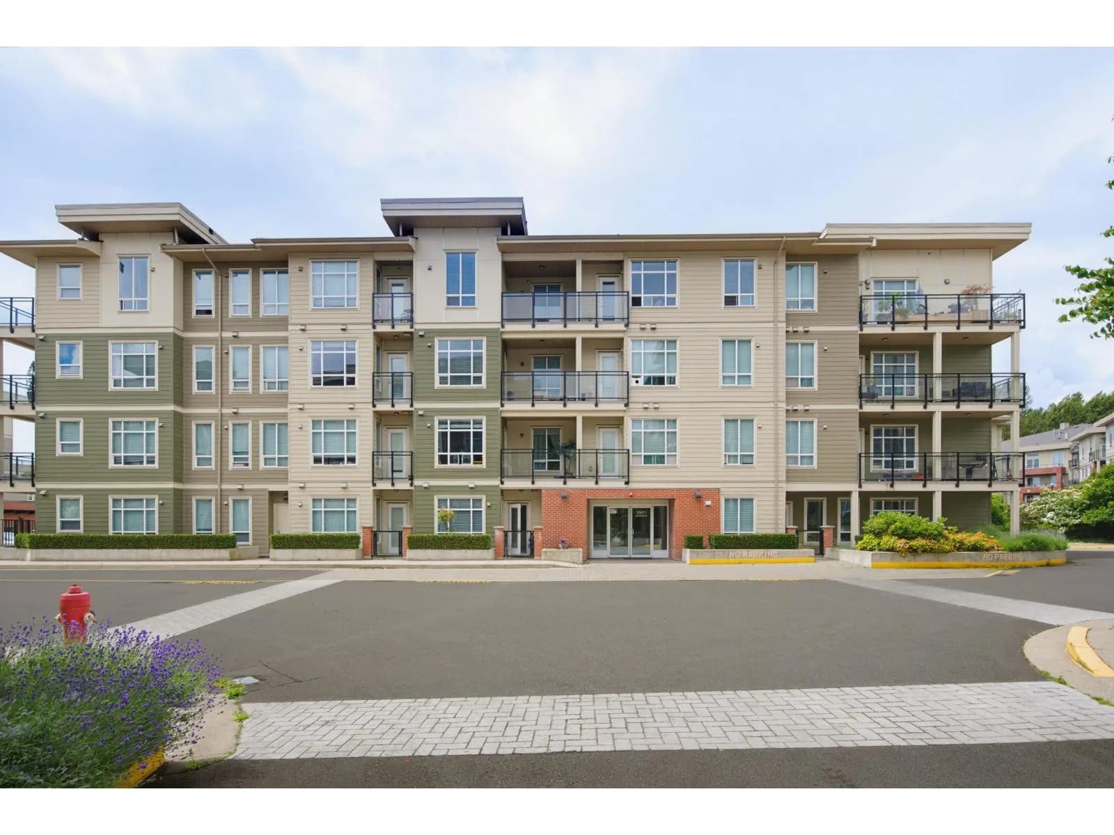 20211 66 AVENUE, Langley