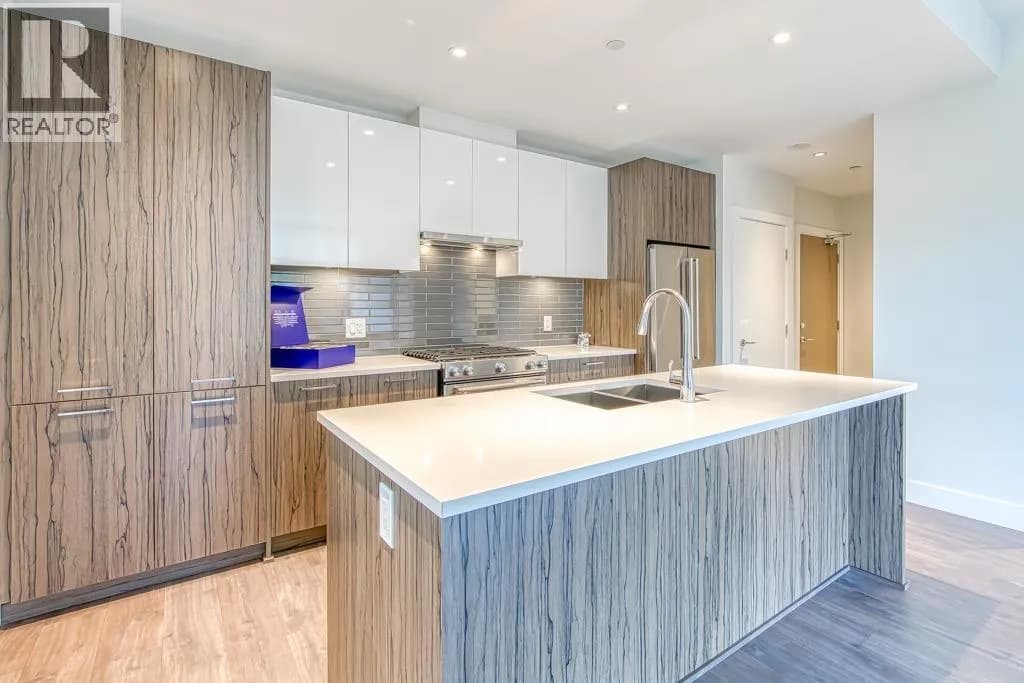 #107 258 NELSON'S COURT, New Westminster, BC photo 4