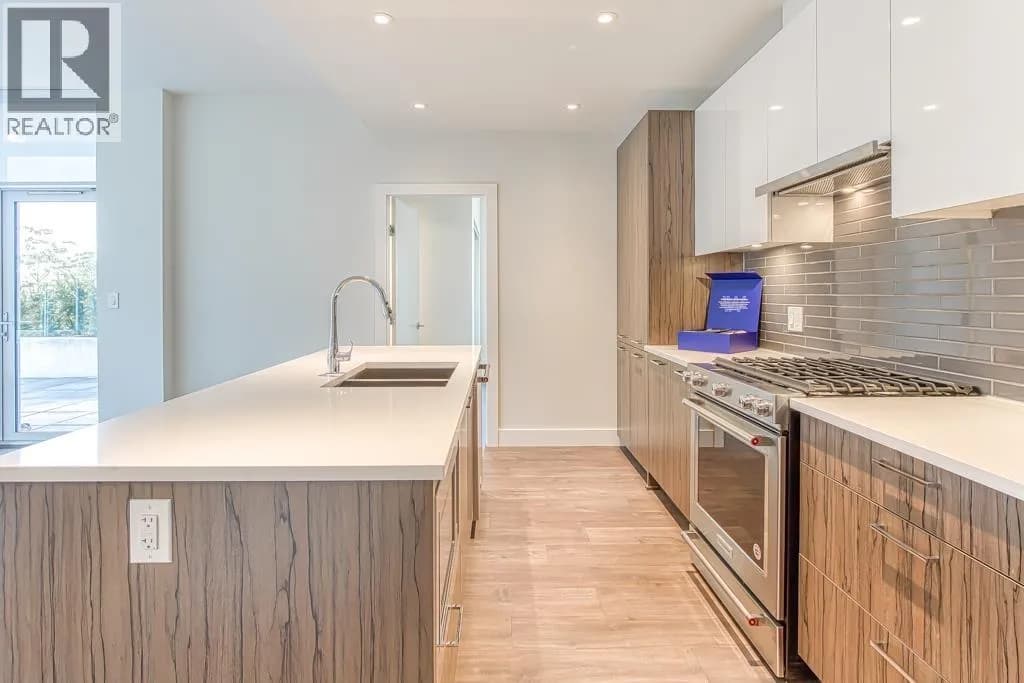 #107 258 NELSON'S COURT, New Westminster, BC photo 5
