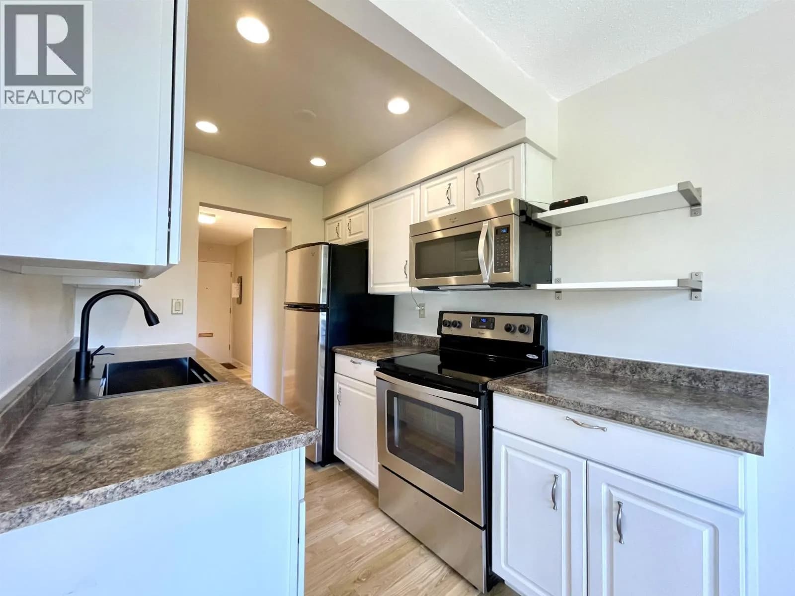 #307 5127 IRVING STREET, Burnaby, BC photo 4