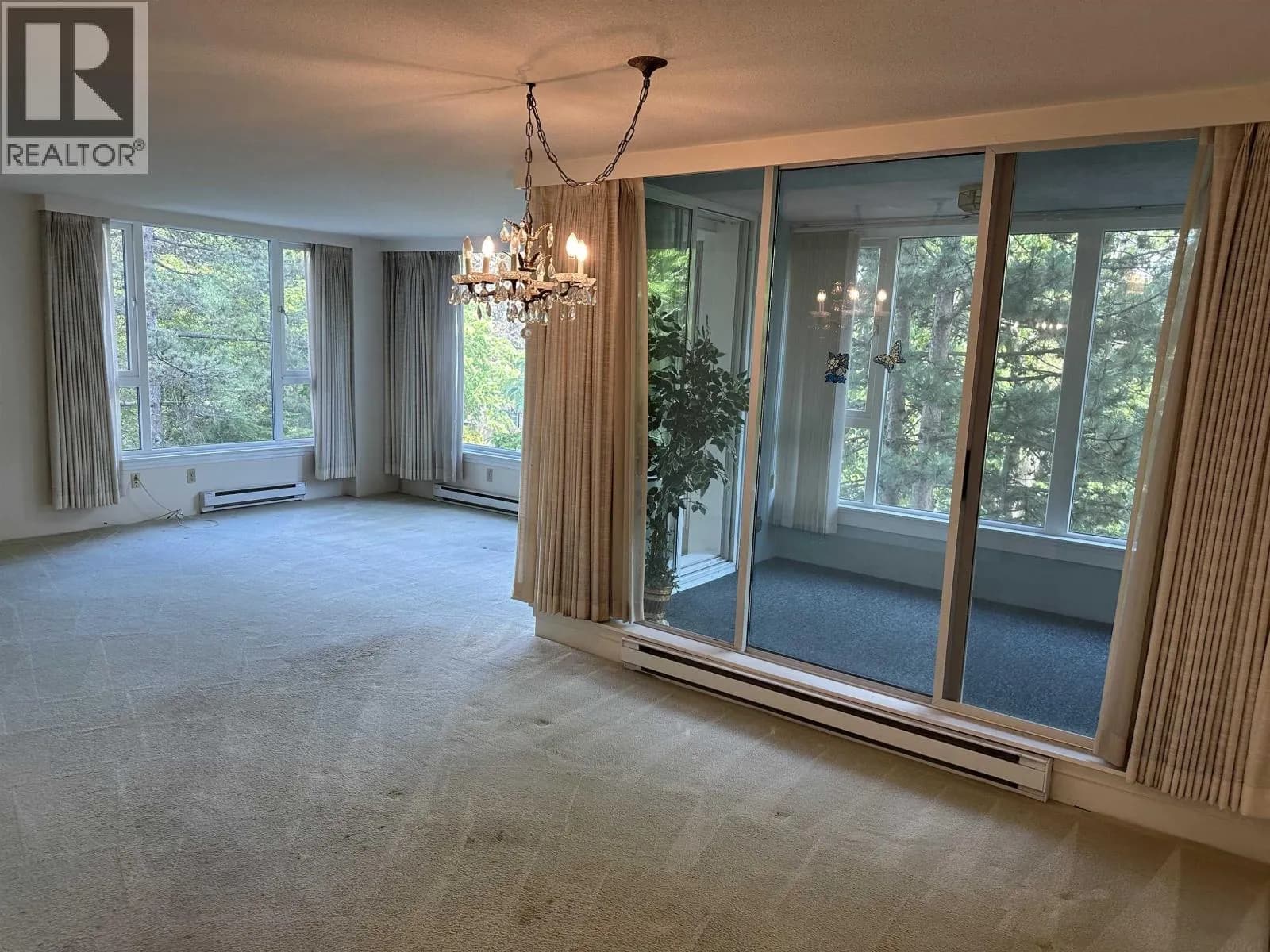 #403 5425 YEW STREET, Vancouver, BC photo 2