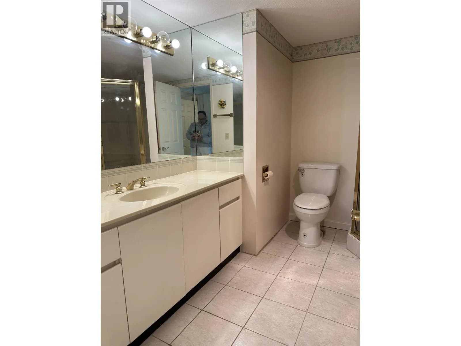 #403 5425 YEW STREET, Vancouver, BC photo 5