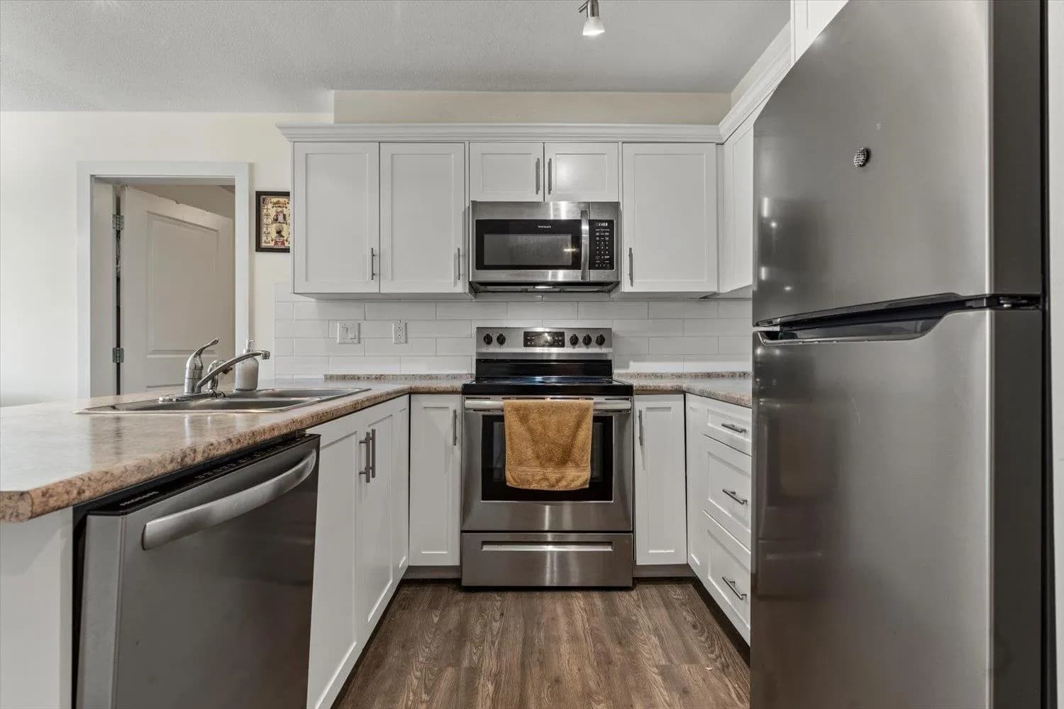 #218 9422 VICTOR STREET, Chilliwack, BC photo 5