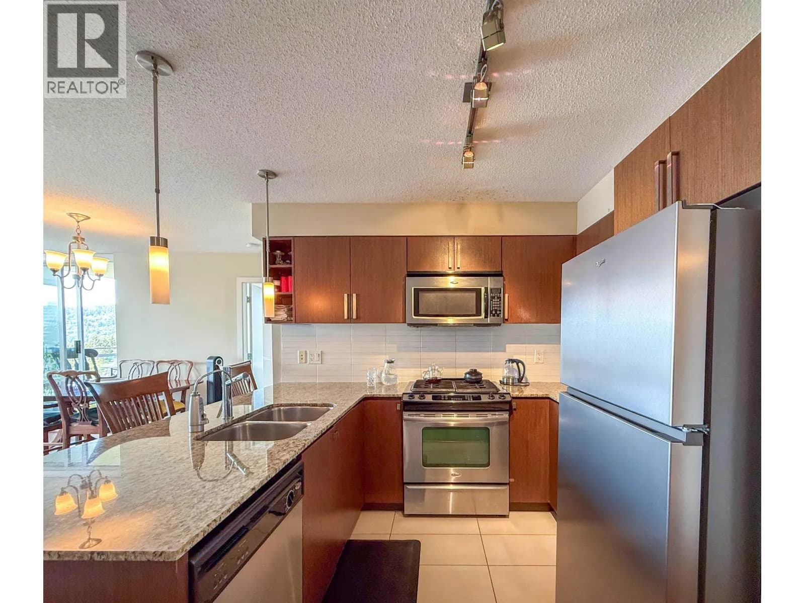 #905 9868 CAMERON STREET, Burnaby, BC photo 4