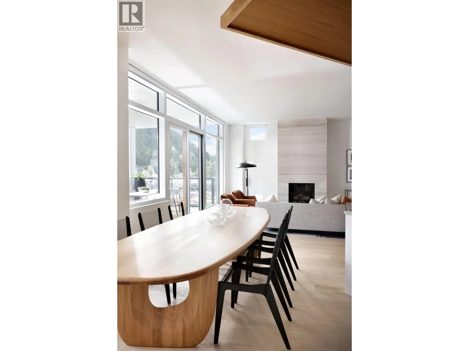 #302 6707 NELSON AVENUE, West Vancouver, BC photo 4