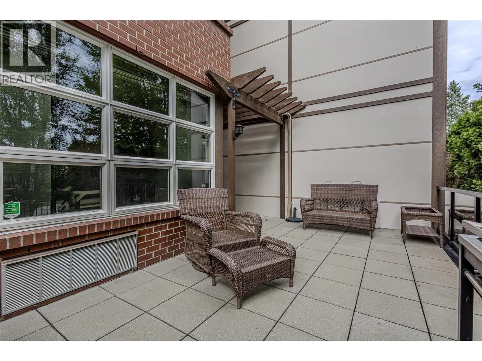 #106 700 Martin Avenue, Kelowna, BC photo 5