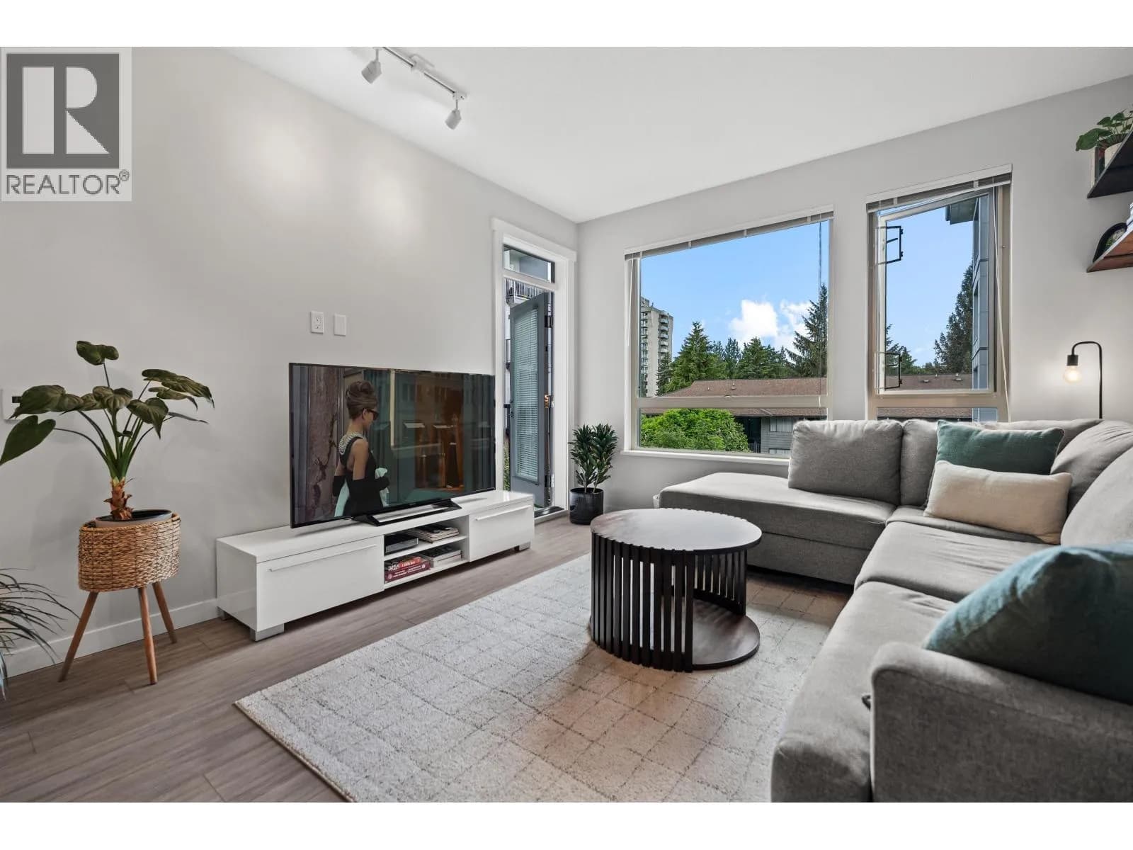 2651 LIBRARY LANE, North Vancouver
