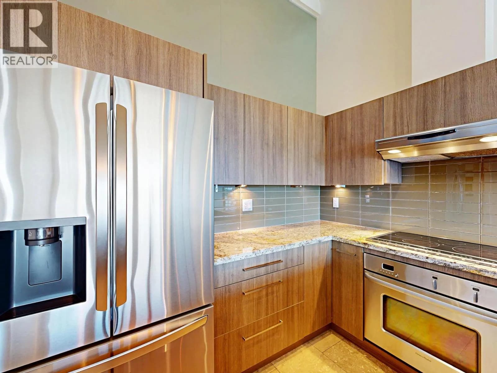 #402 650 EVERGREEN PLACE, North Vancouver, BC photo 4