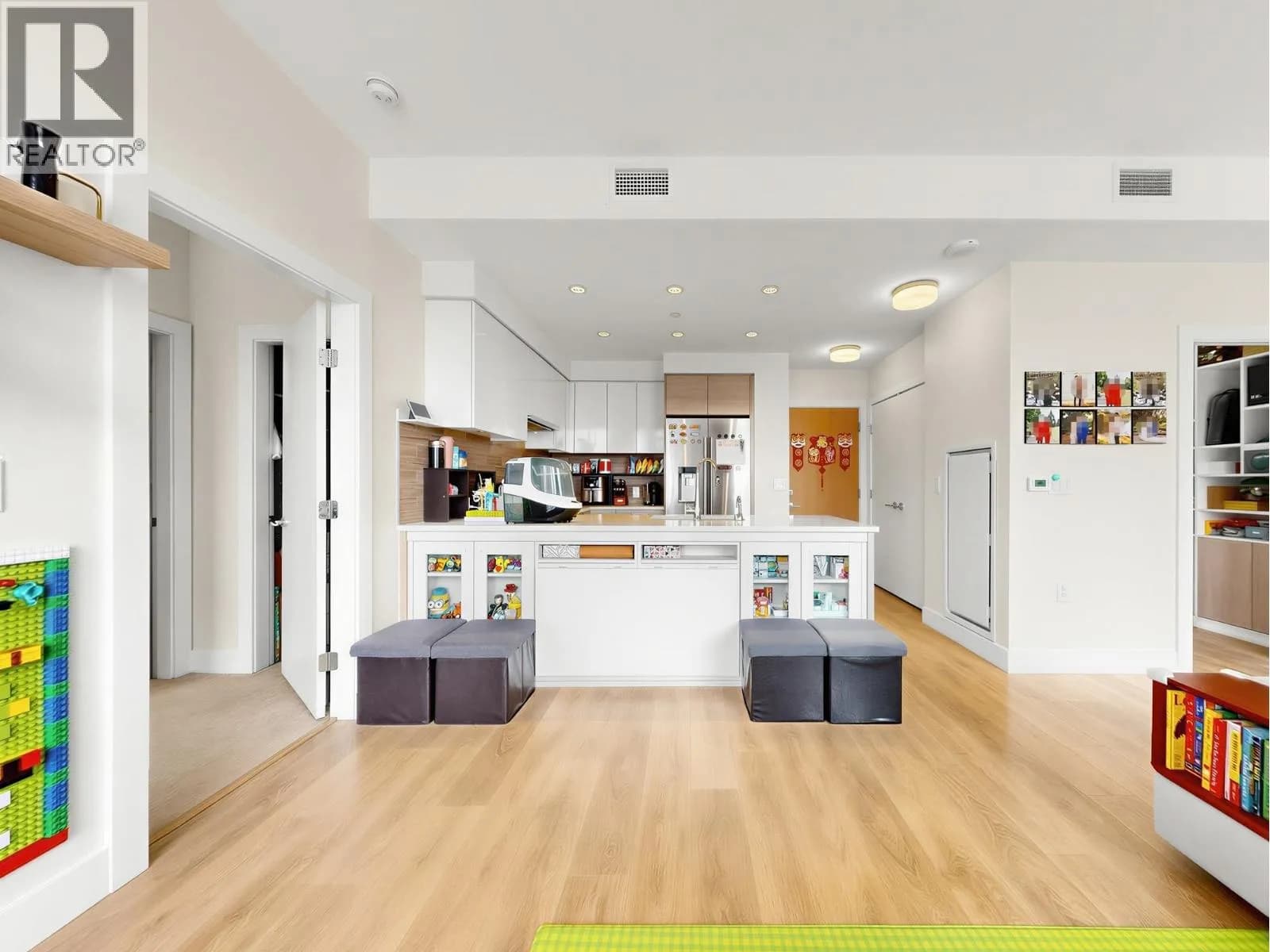 #903 3451 SAWMILL CRESCENT, Vancouver, BC photo 5