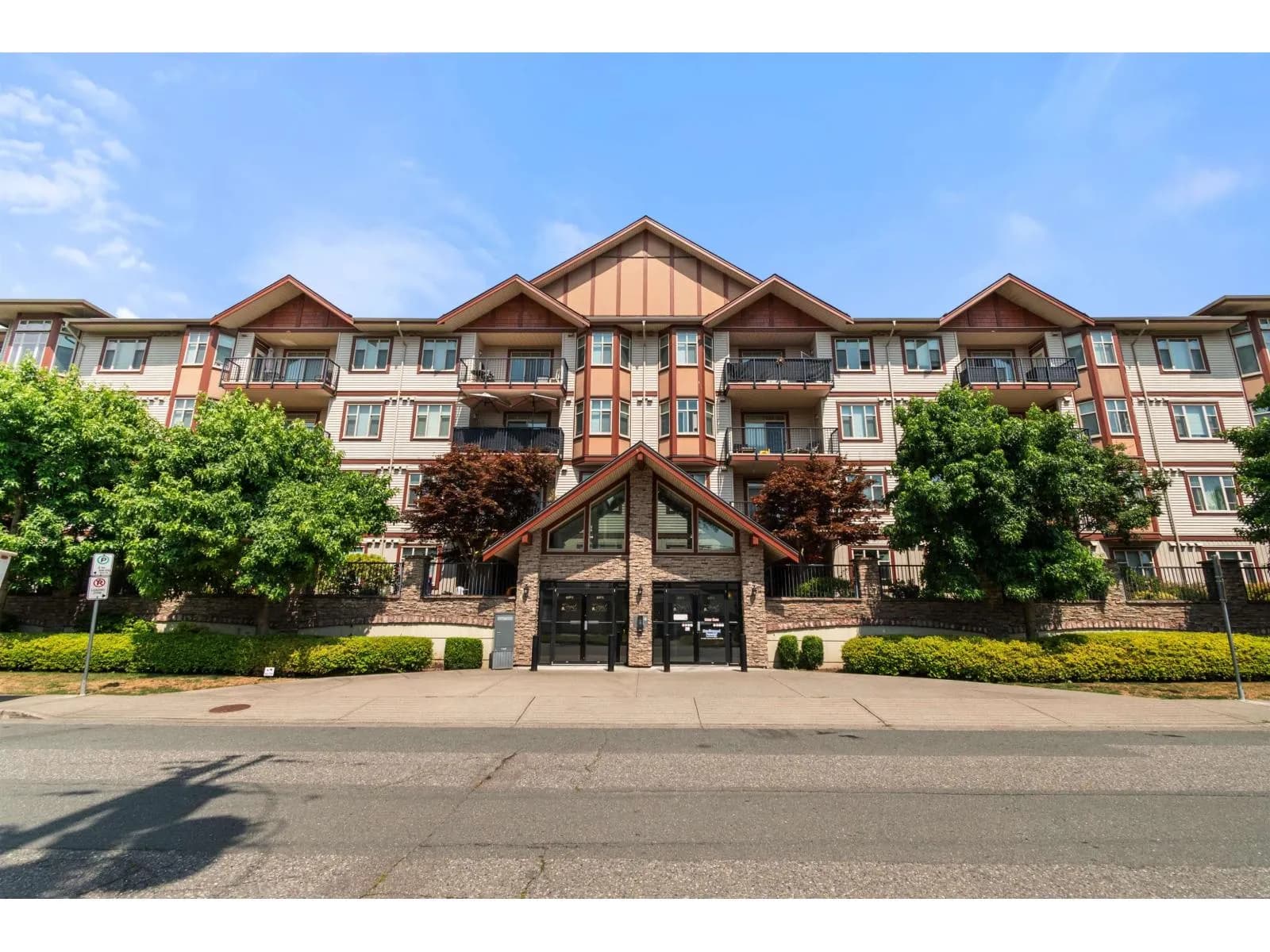 45615 BRETT AVENUE, Chilliwack