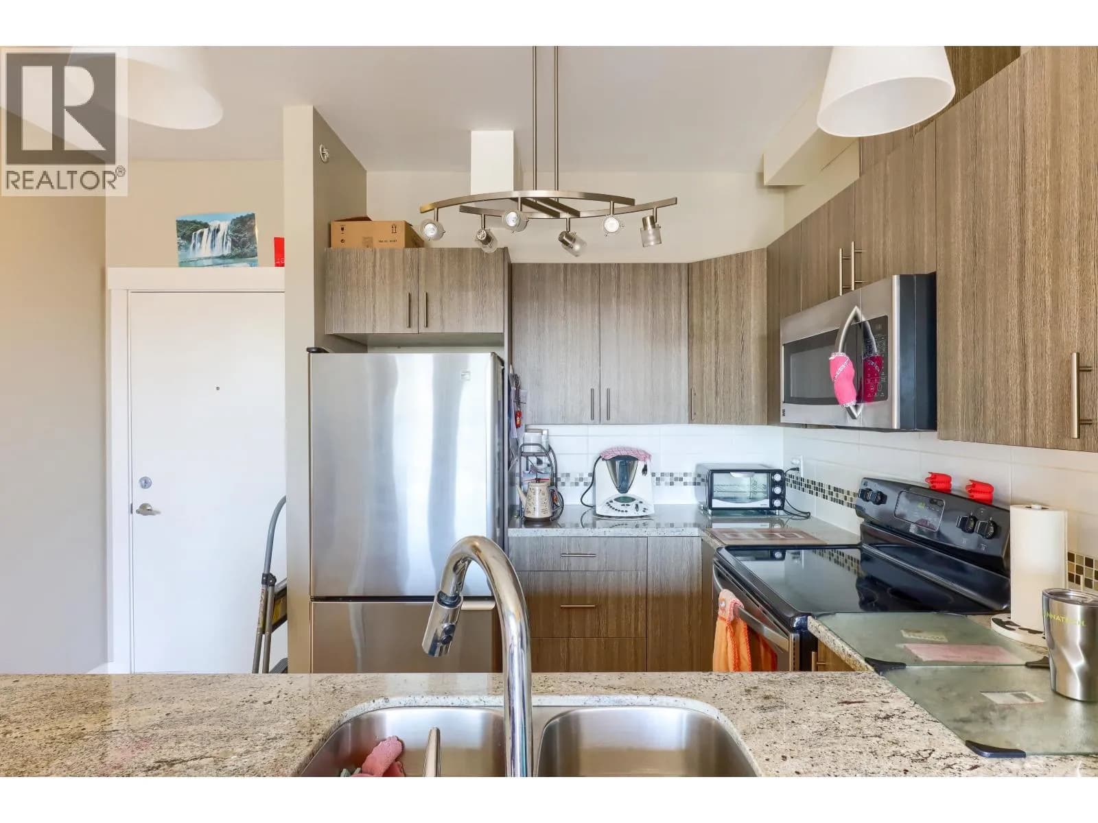 #PH1 7738 EDMONDS STREET, Burnaby, BC photo 5