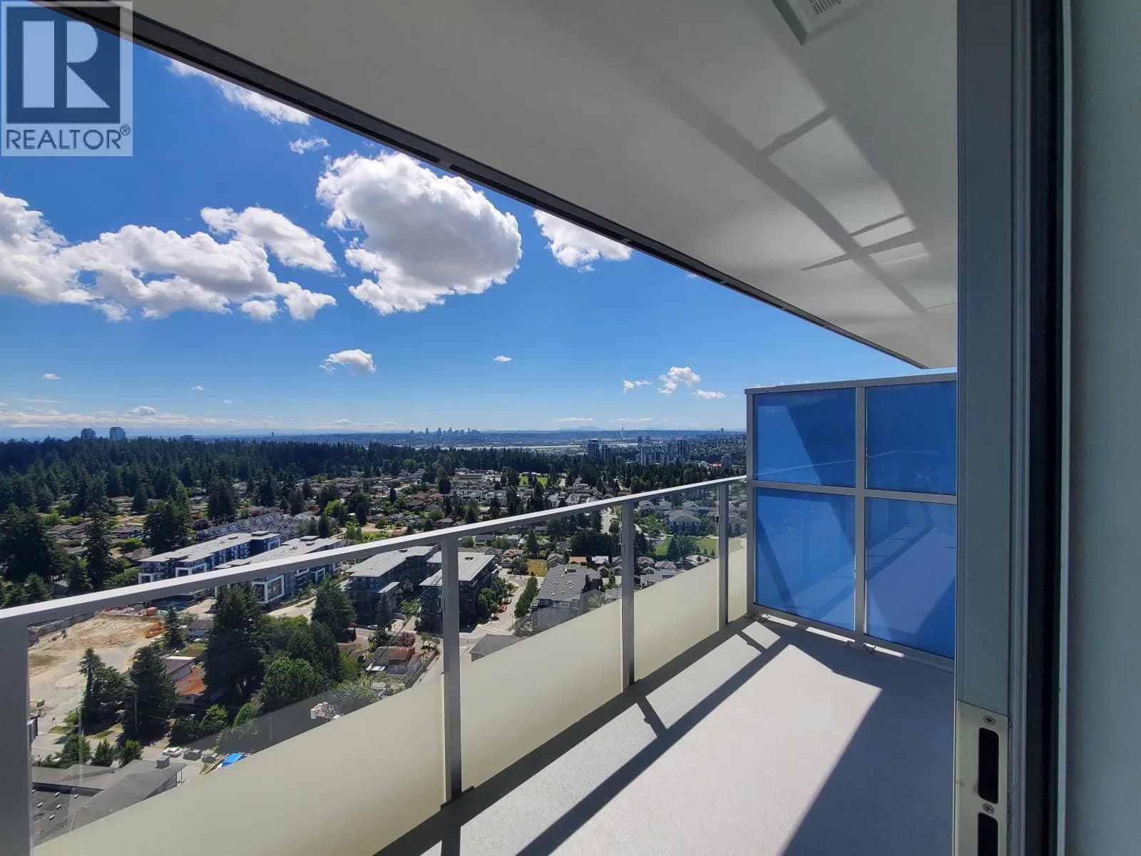 567 EMERSON STREET, Coquitlam