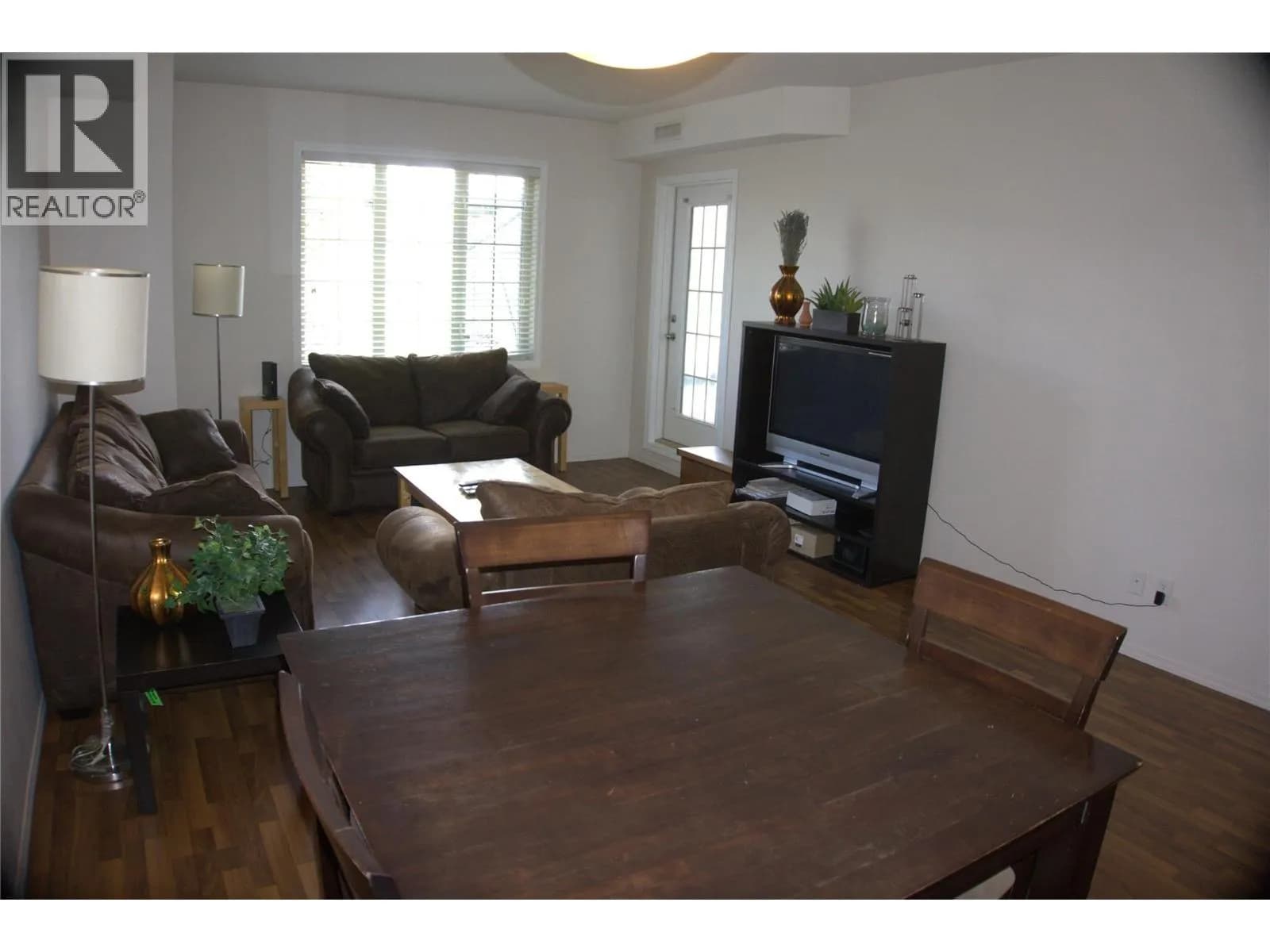 #1318 1875 Country Club Drive, Kelowna, BC photo 5