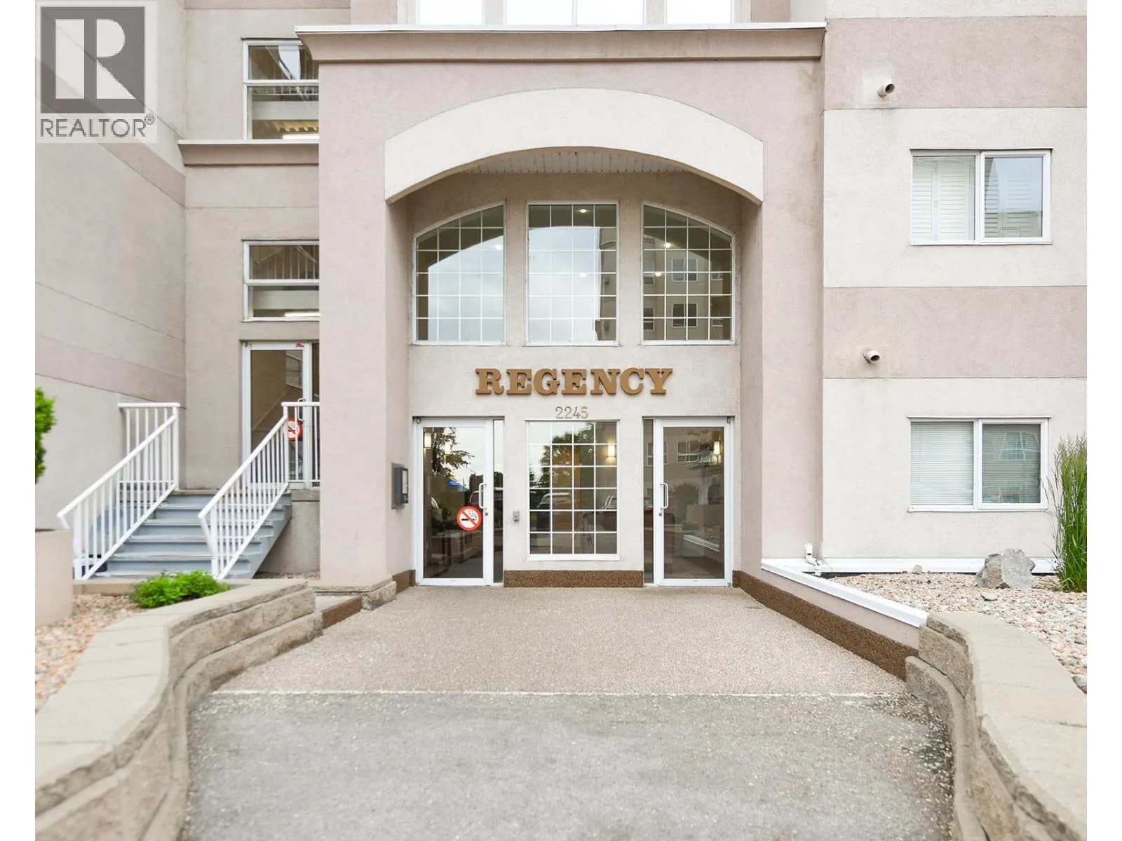 2245 Atkinson Street, Penticton