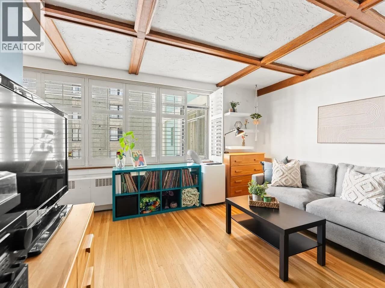1975 PENDRELL STREET, Vancouver