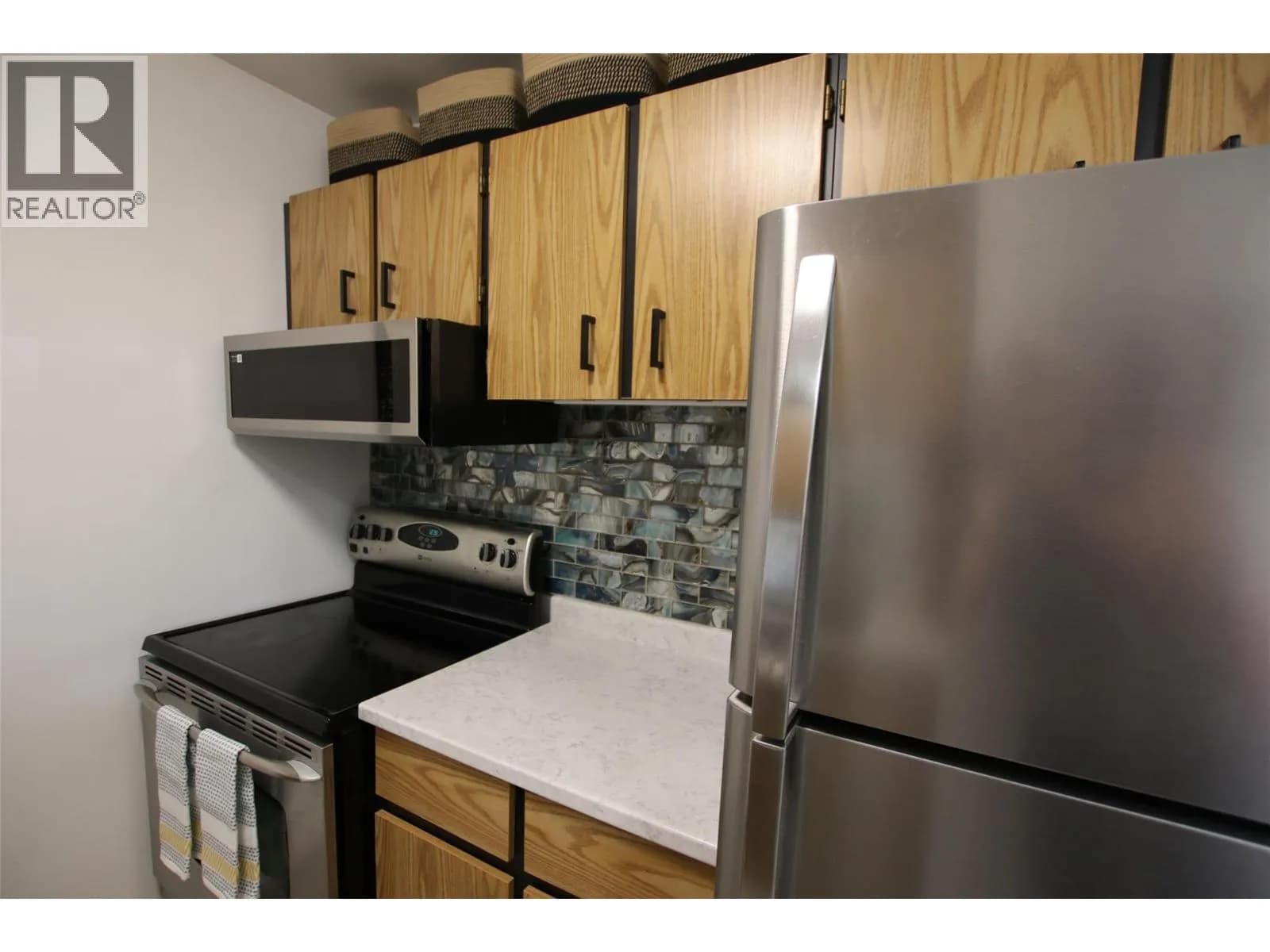 #310 185 CHAMBERLAIN Crescent, Tumbler Ridge, BC photo 2