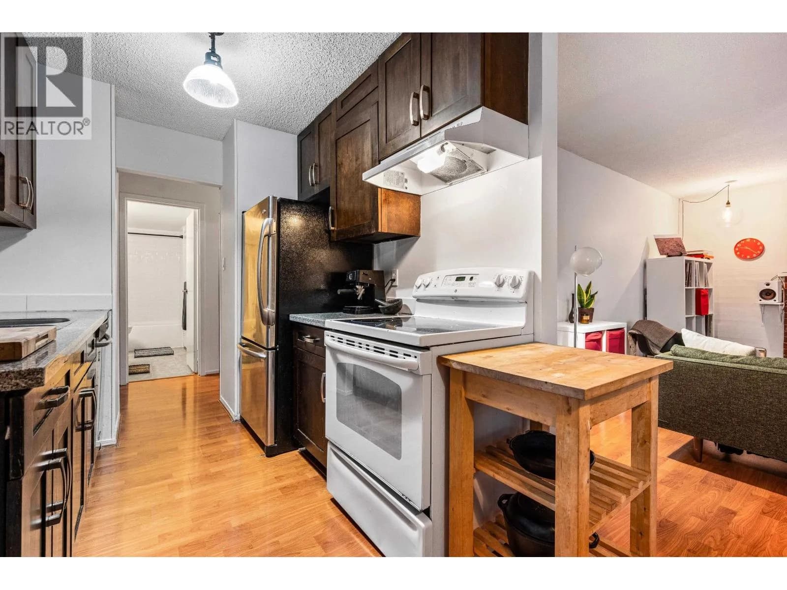 #402 5340 HASTINGS STREET, Burnaby, BC photo 5