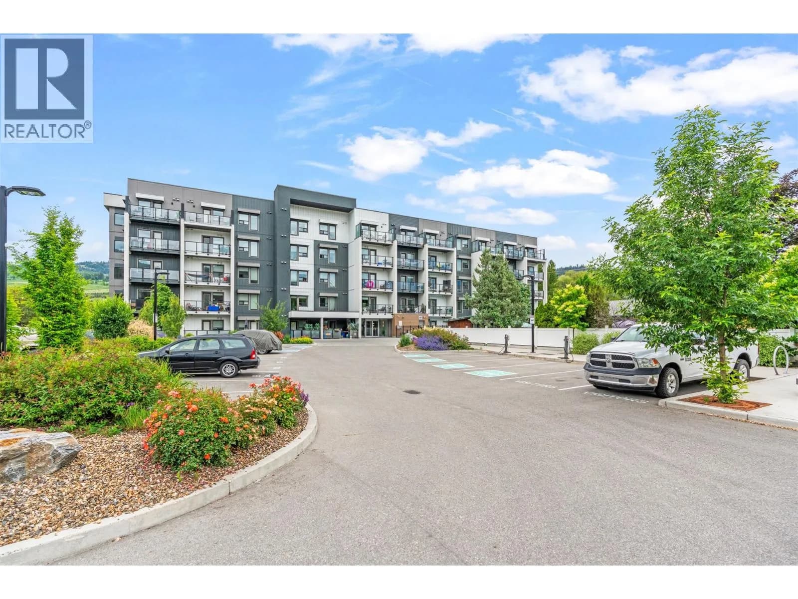 2555 Lakeshore Road, Vernon