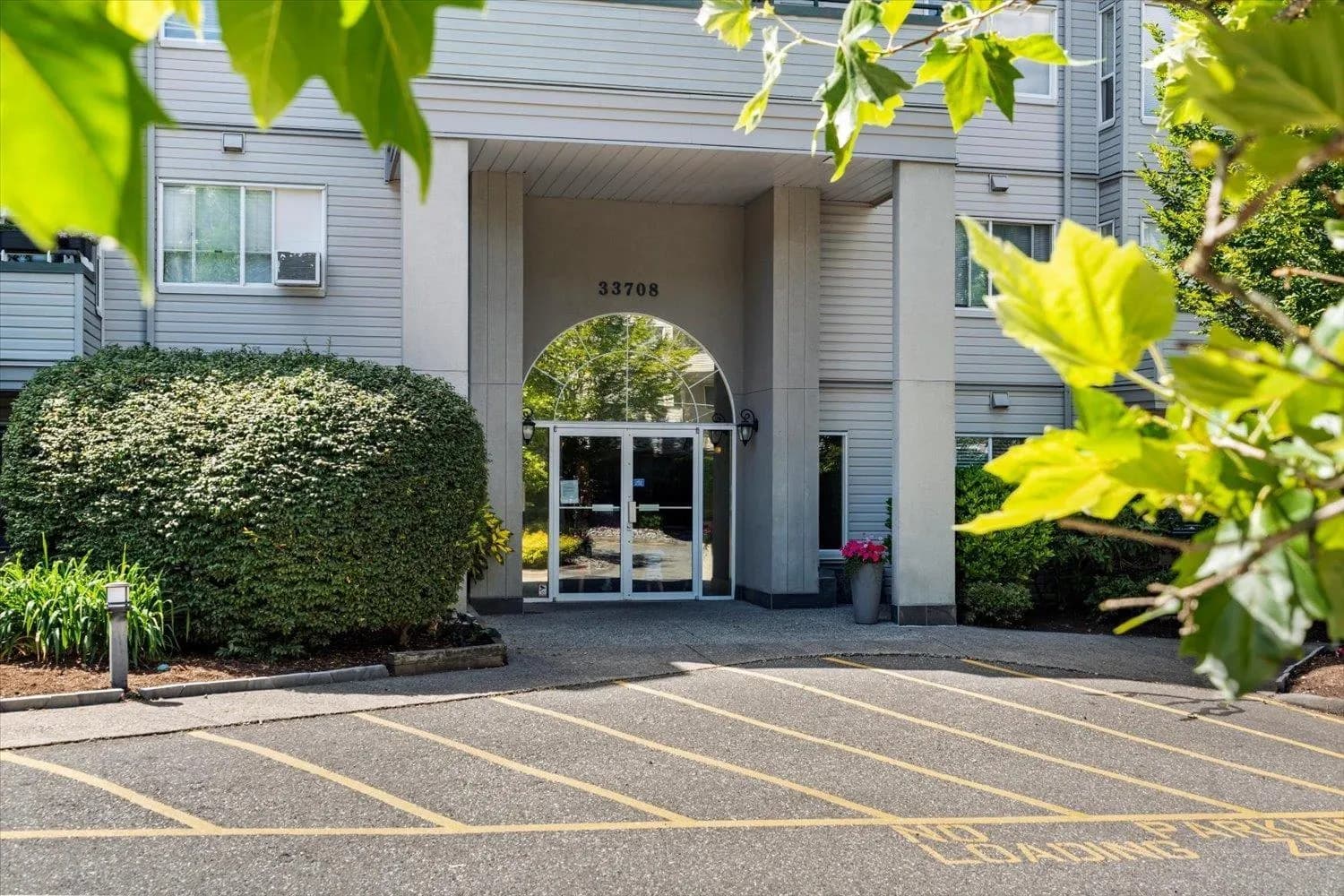 #404 33708 KING ROAD, Abbotsford, BC photo 1
