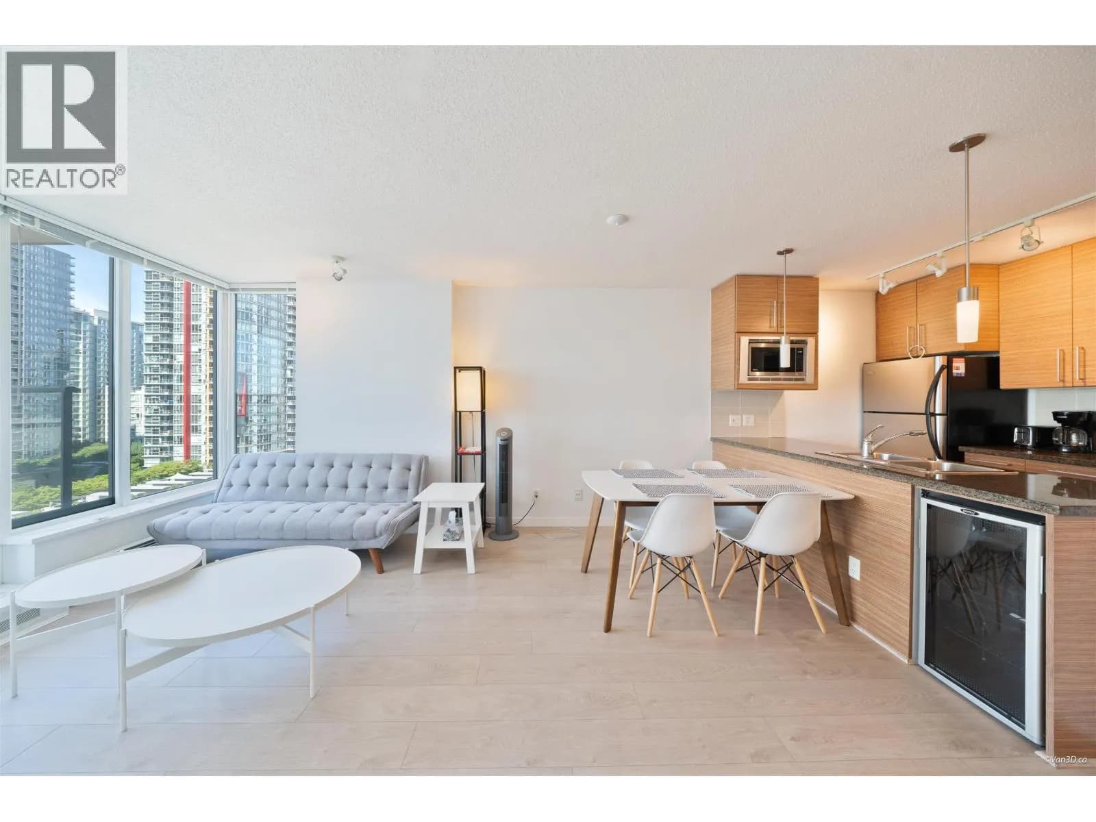 #1707 689 ABBOTT STREET, Vancouver, BC photo 4