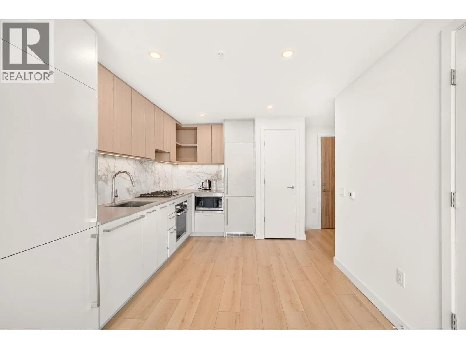 #1303 6468 WILLINGDON AVENUE, Burnaby, BC photo 4