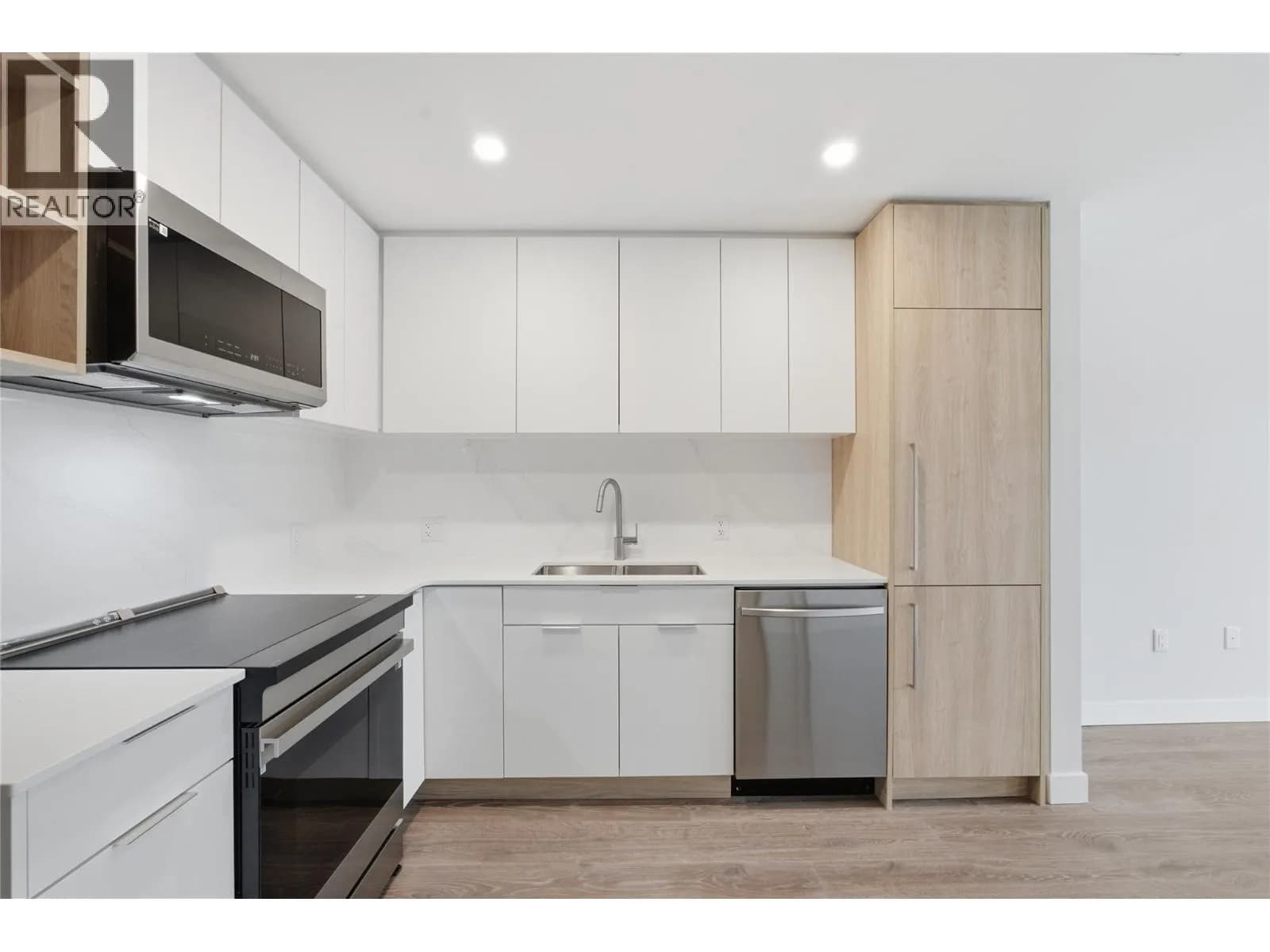 #805 460 Nicola Street, Kamloops, BC photo 4
