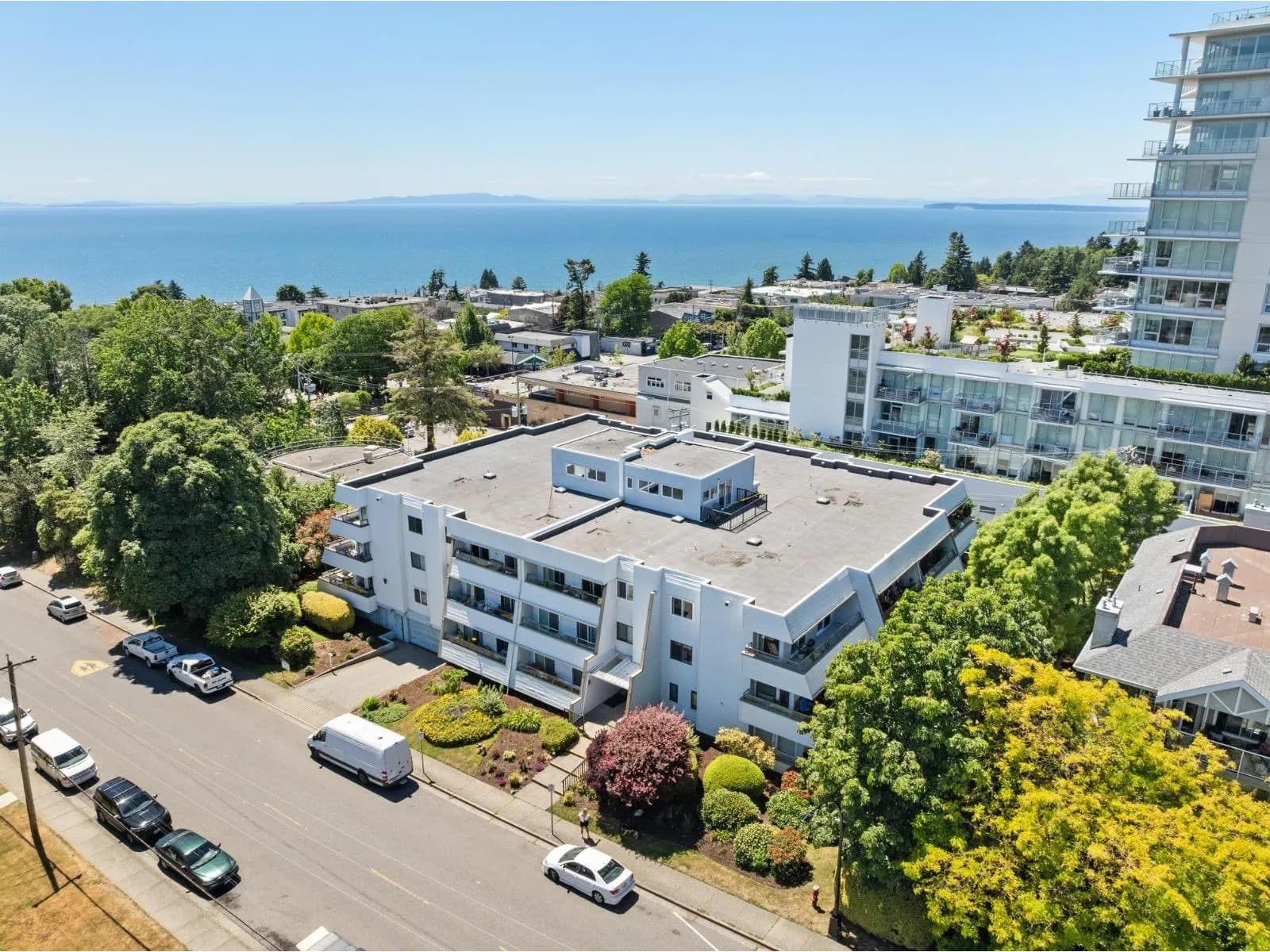 #111 1341 GEORGE STREET, White Rock, BC photo 2