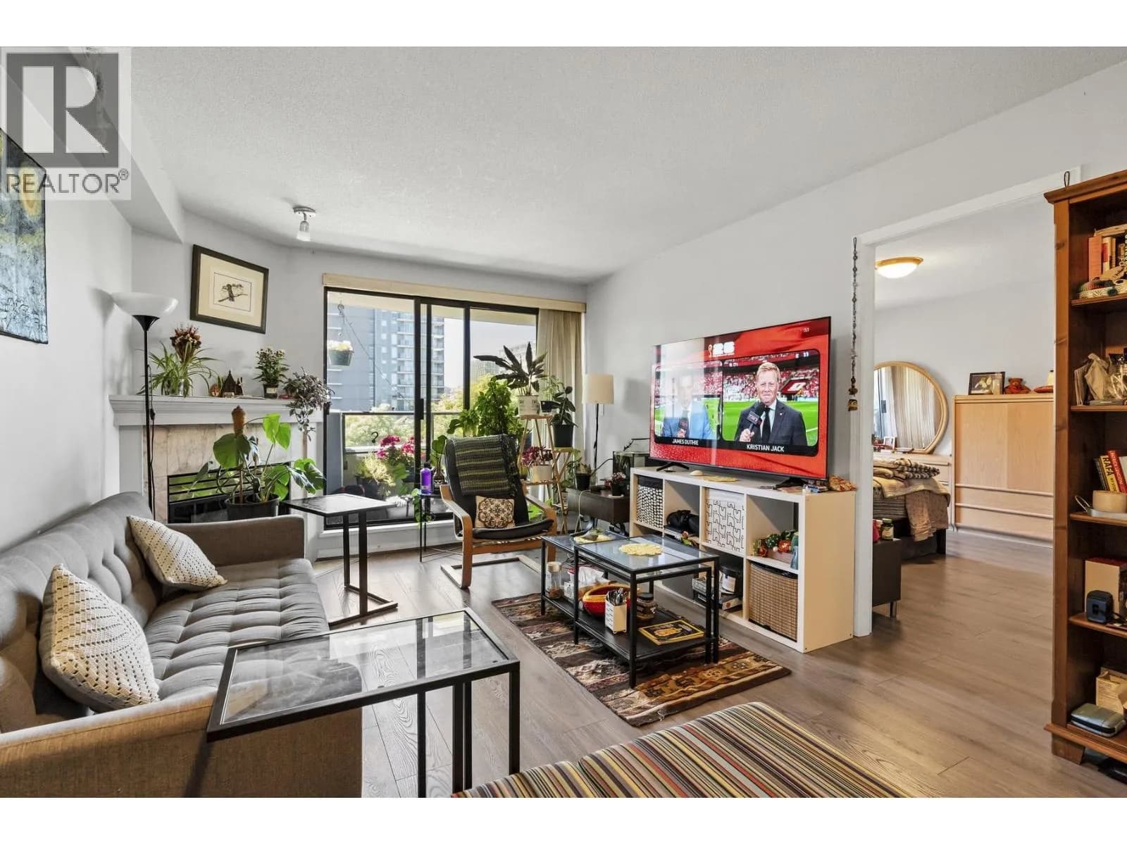 #602 6611 COONEY ROAD, Richmond, BC photo 3