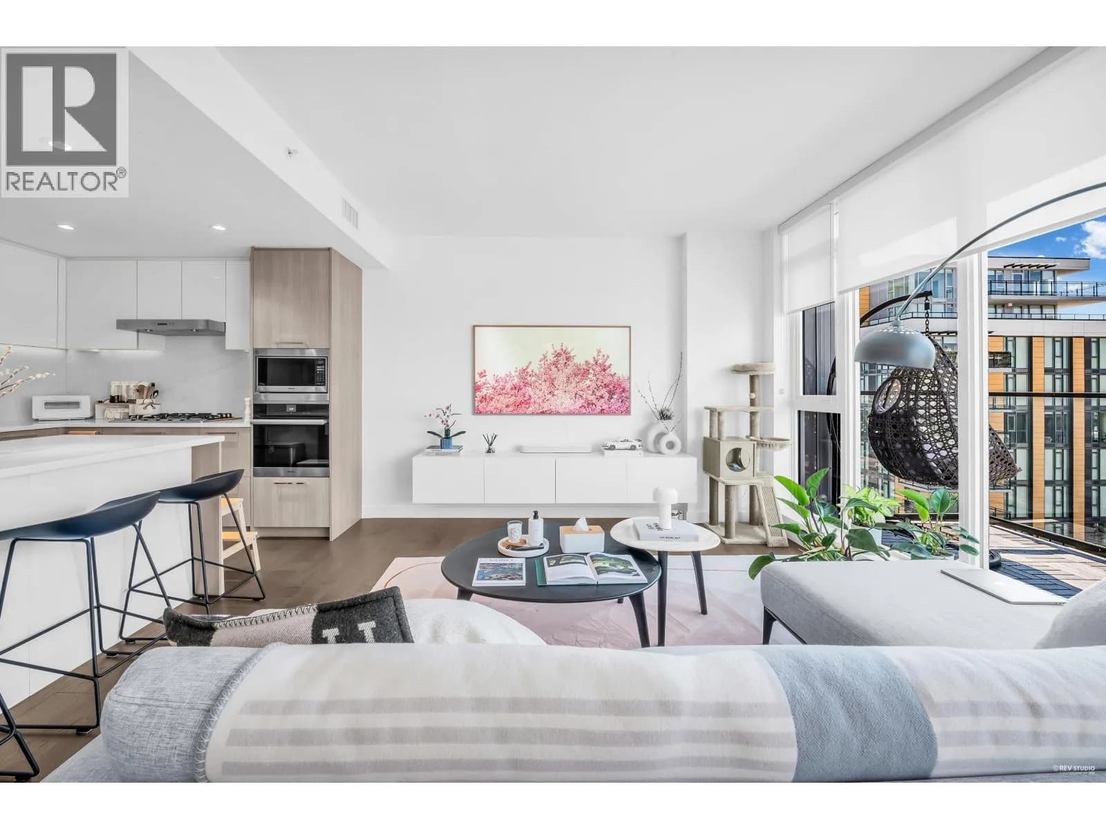 #1301 8160 MCMYN WAY, Richmond, BC photo 2