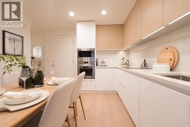 #113 588 HARRISON AVENUE, Coquitlam, BC photo 5