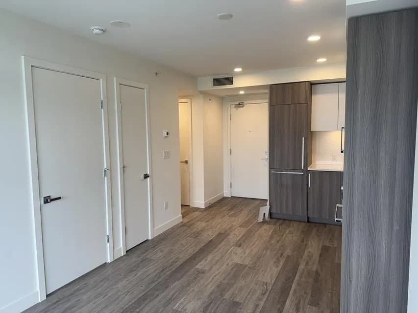 #1108 9675 KING GEORGE BOULEVARD, Surrey, BC photo 5
