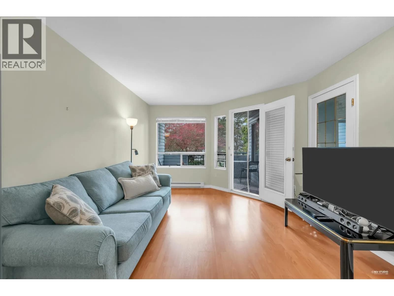 7840 MOFFATT ROAD, Richmond