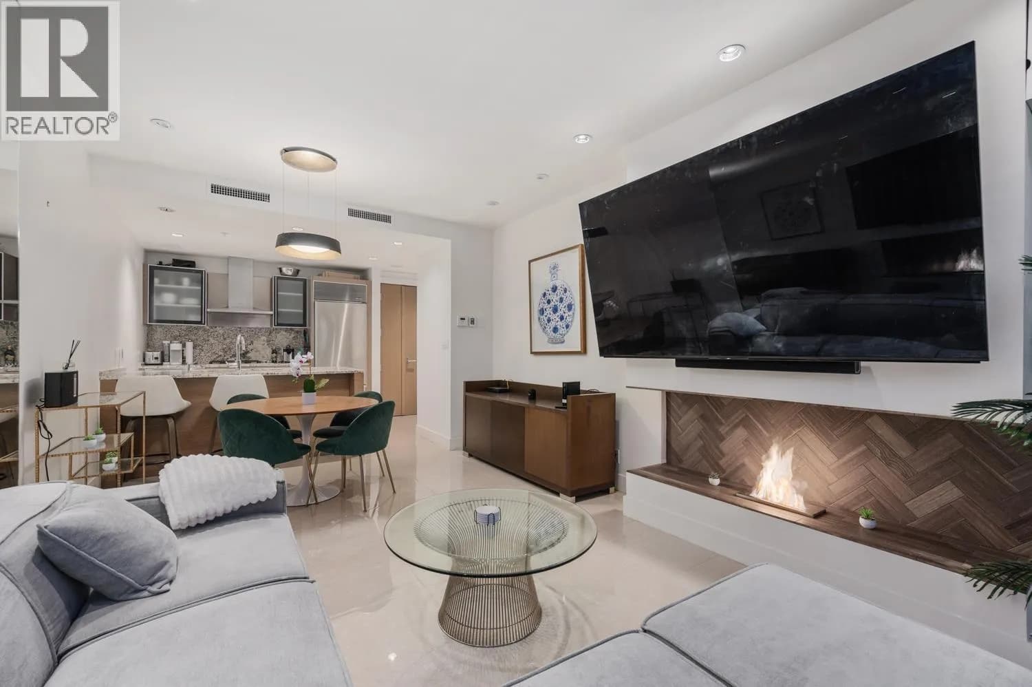 #3403 1111 ALBERNI STREET, Vancouver, BC photo 3