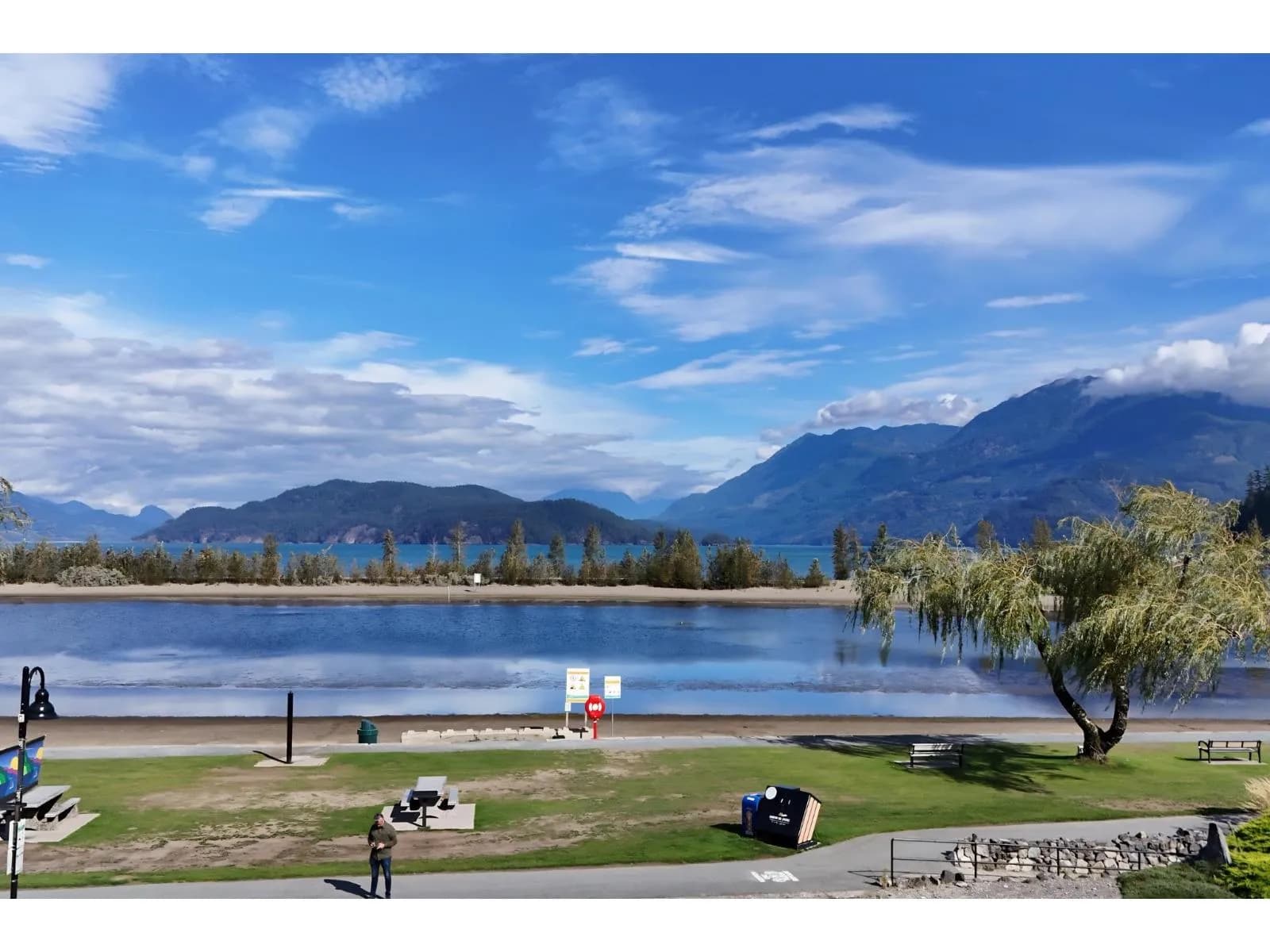 378 ESPLANADE AVENUE, Harrison Hot Springs