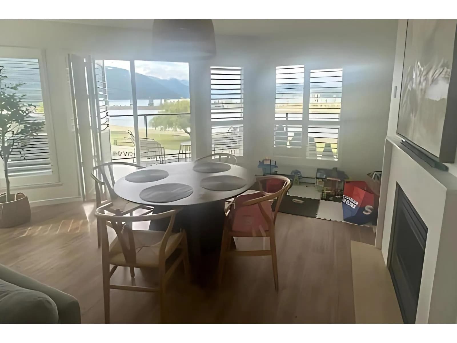 #320 378 ESPLANADE AVENUE, Harrison Hot Springs, BC photo 5