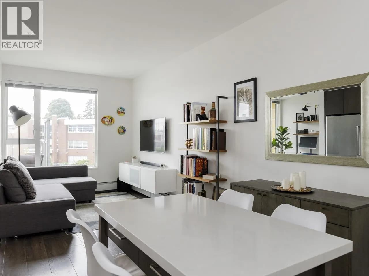 417 GREAT NORTHERN WAY, Vancouver