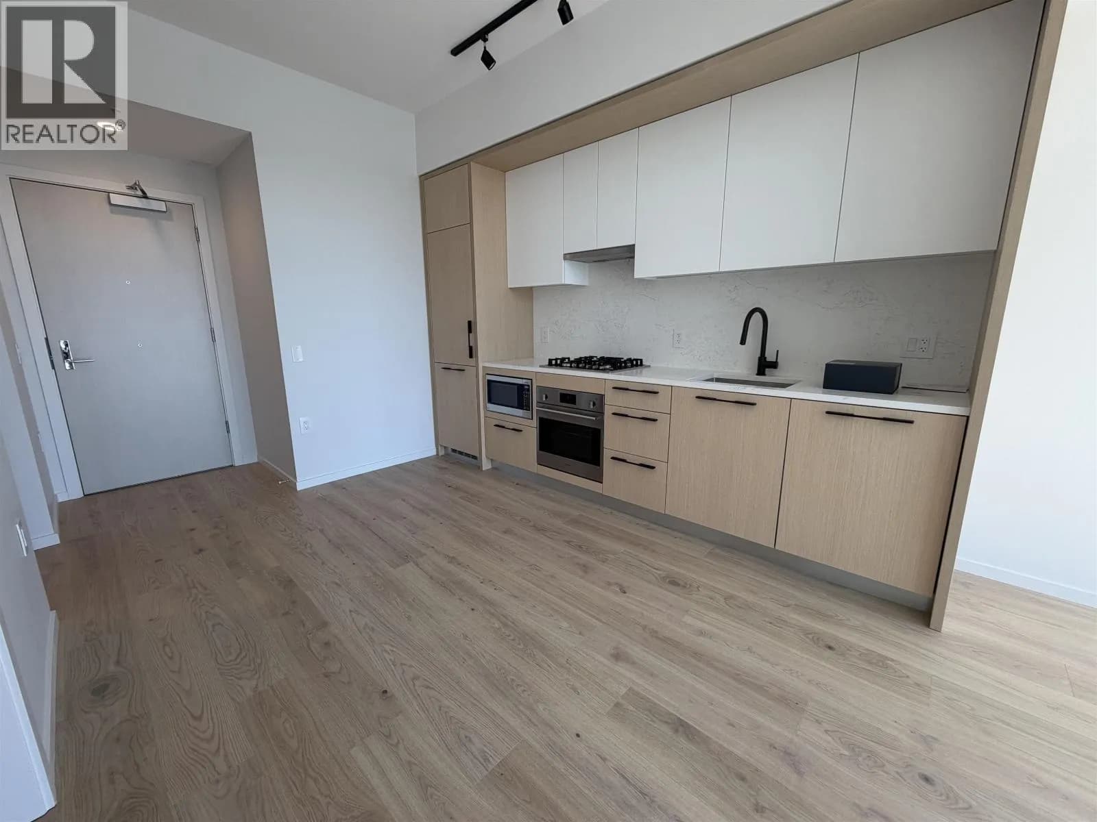 #462 5189 EARLES STREET, Vancouver, BC photo 2