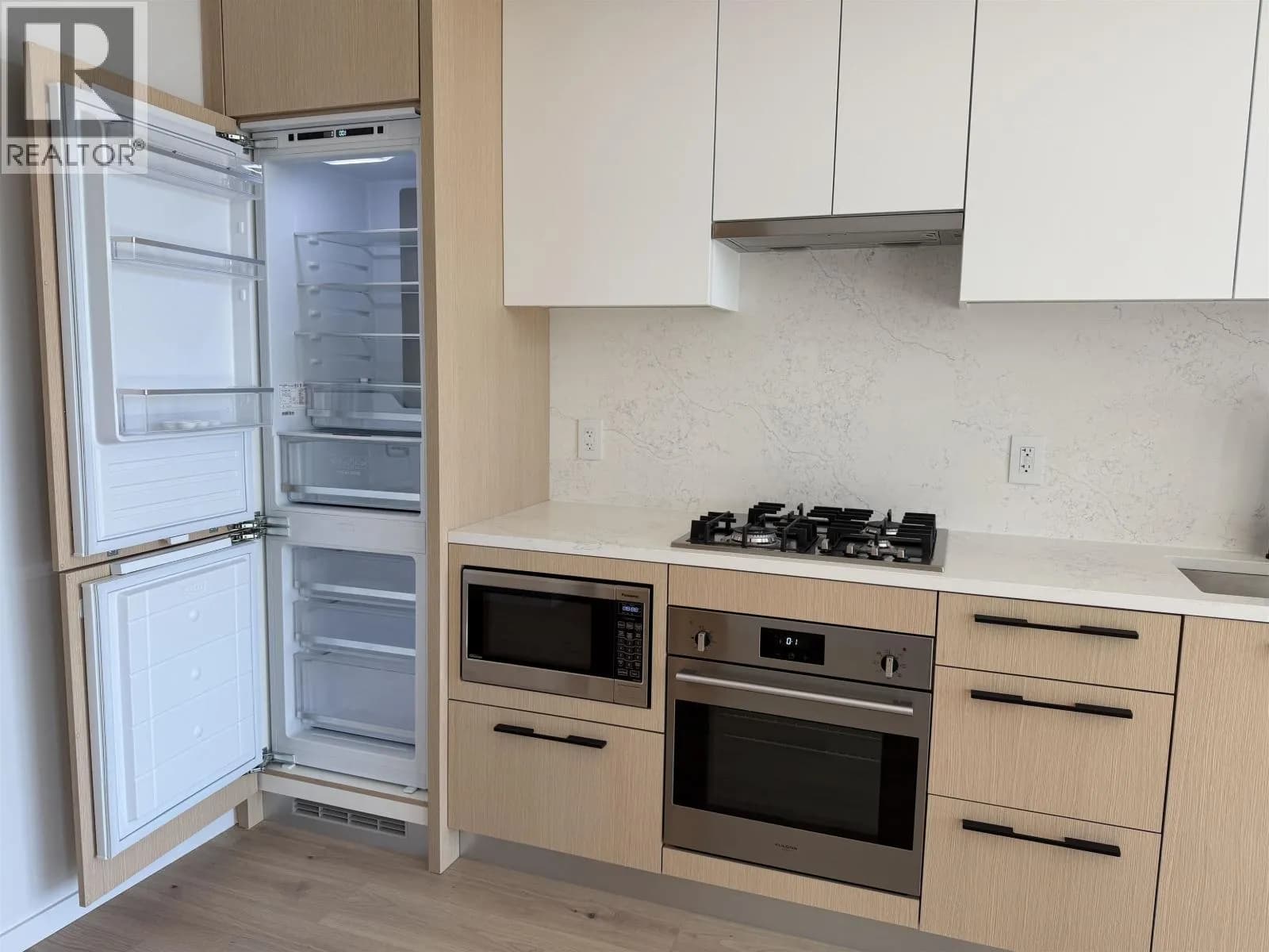 #462 5189 EARLES STREET, Vancouver, BC photo 3