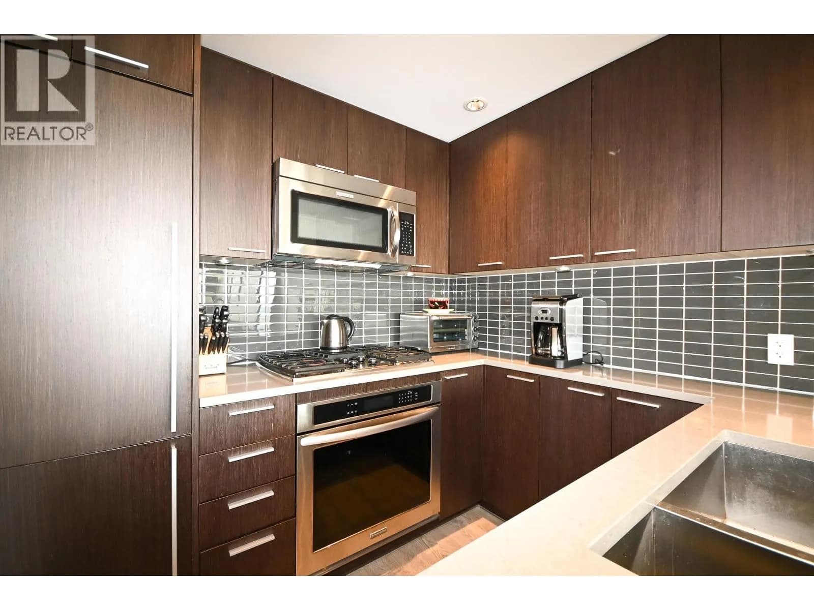 #1206 2975 ATLANTIC AVENUE, Coquitlam, BC photo 5