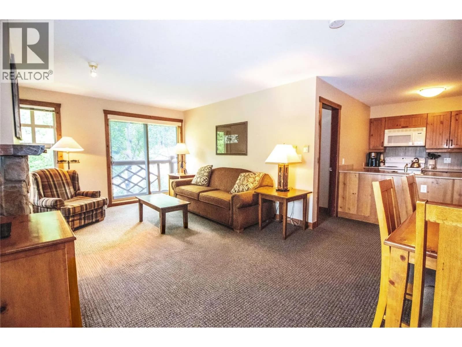 #417 2090 Summit Drive, Panorama, BC photo 3