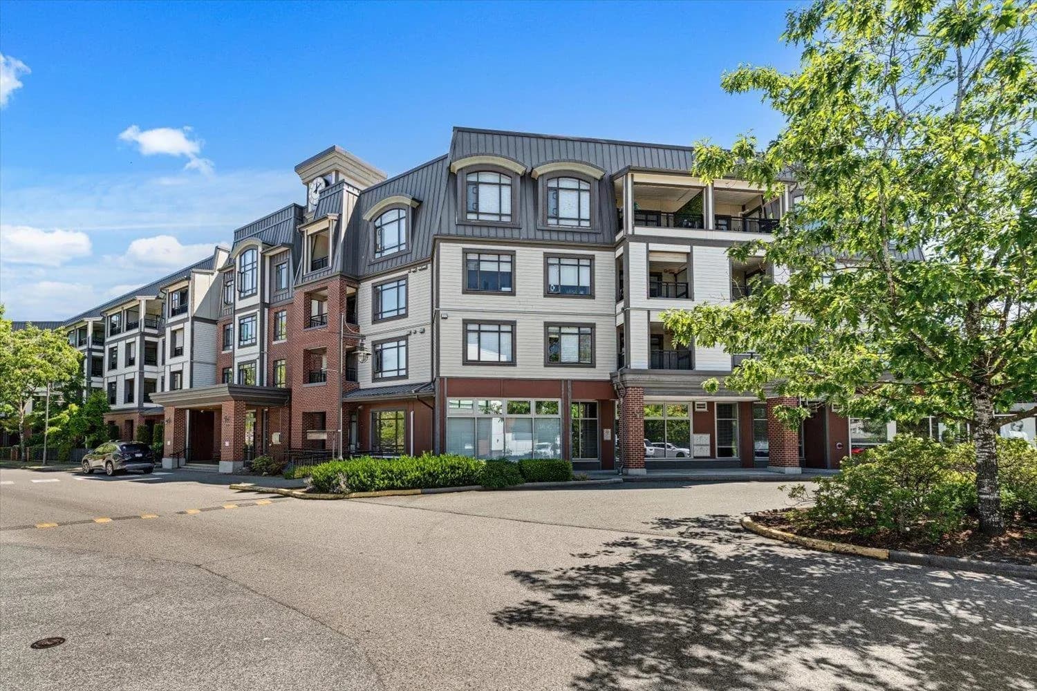 8880 202 STREET, Langley