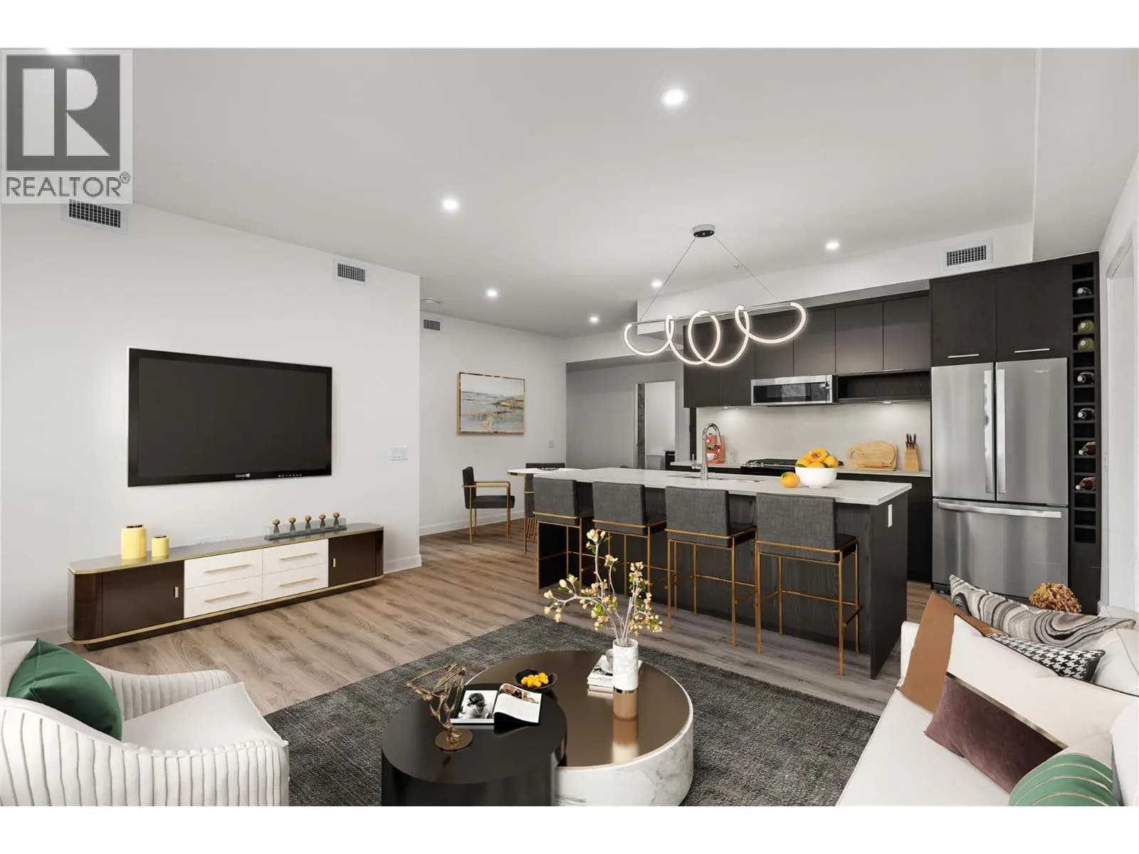 #325 630 Boynton Place, Kelowna, BC photo 2