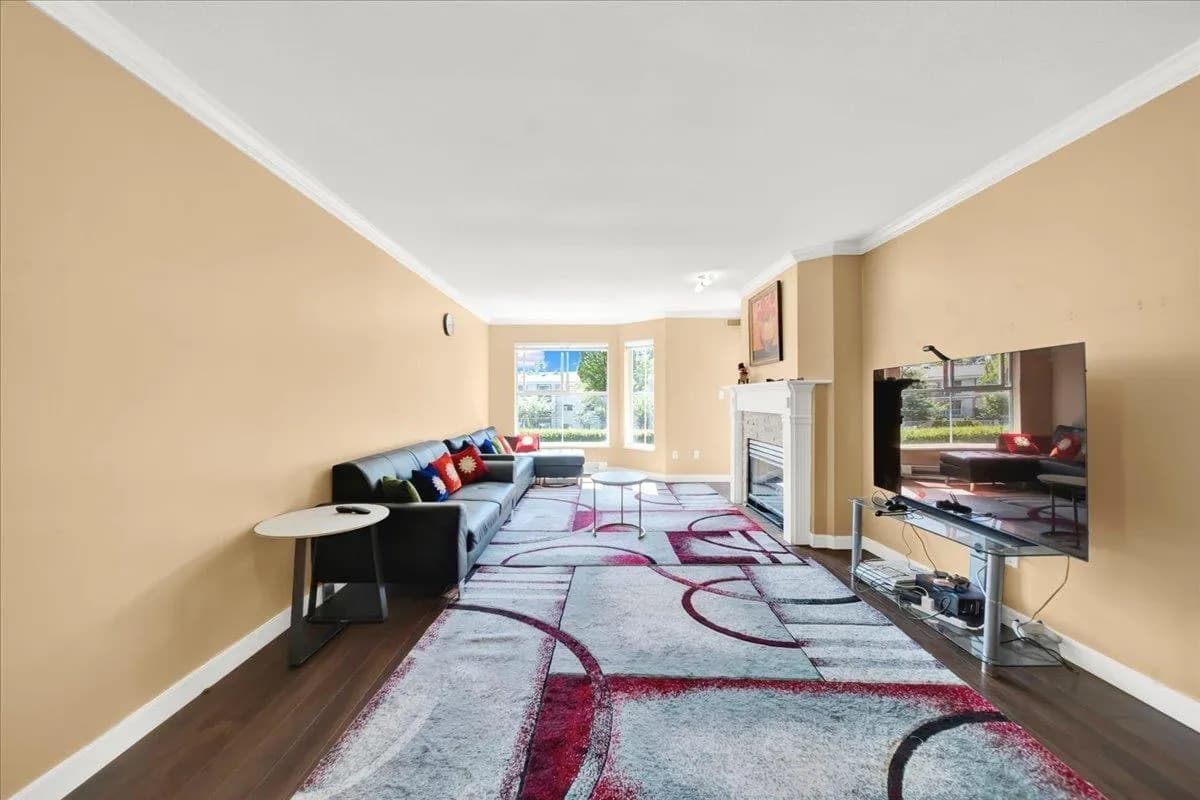 #210 15130 108 AVENUE, Surrey, BC photo 2