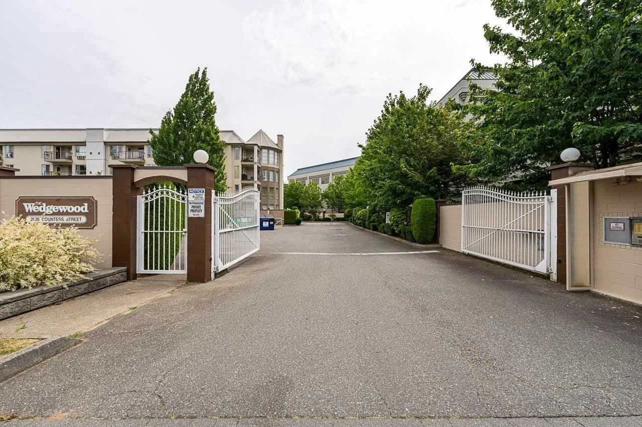 2626 COUNTESS STREET, Abbotsford